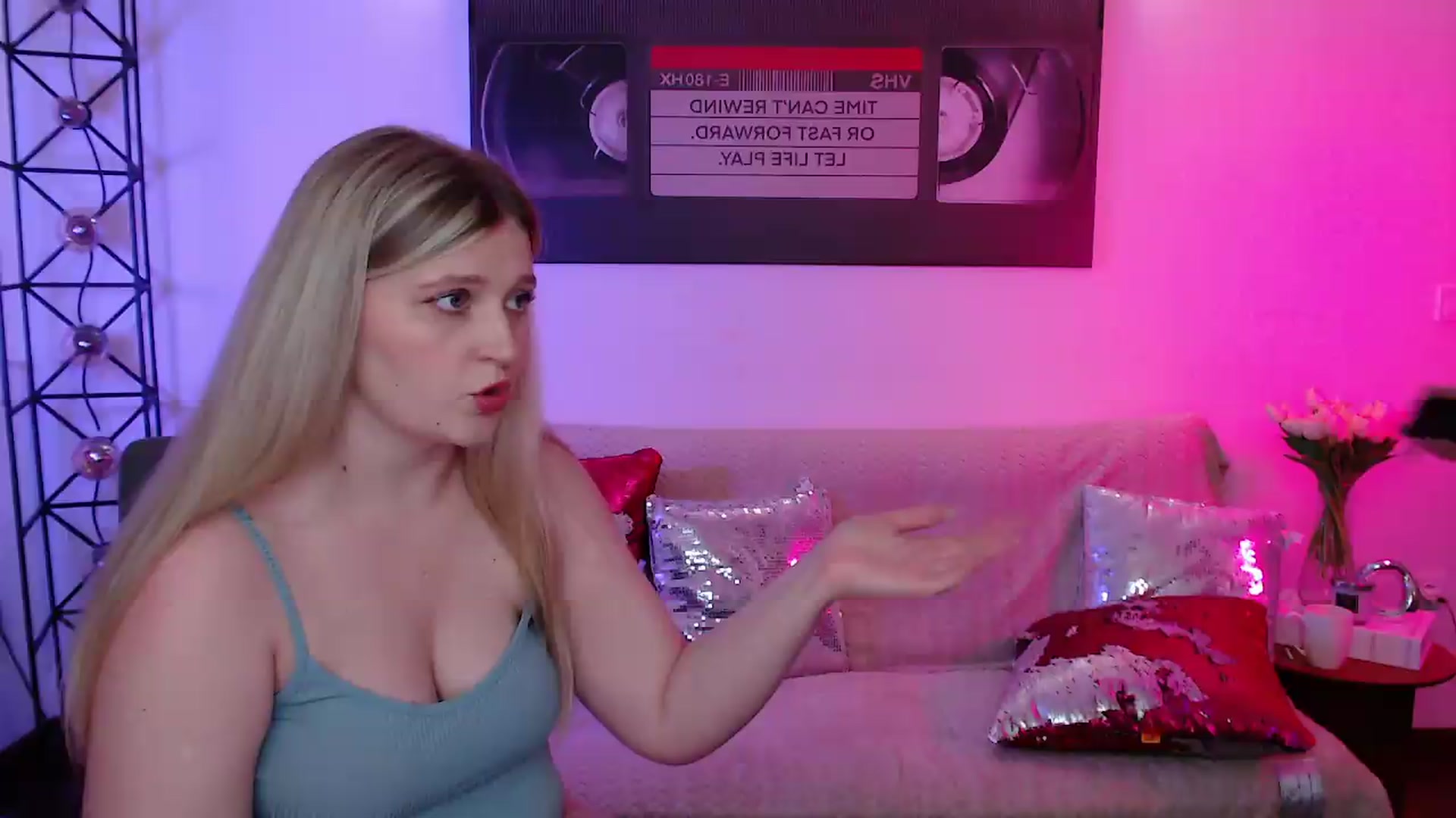 Gallery image thumbnail from Lally's myfreecams stream on, 06/16/2026, 14:59 image 8 of 20