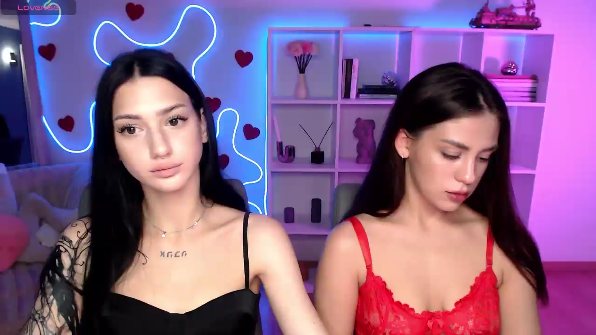 Gallery image thumbnail from Lally's myfreecams stream on, 07/19/2026, 23:03 image 8 of 20