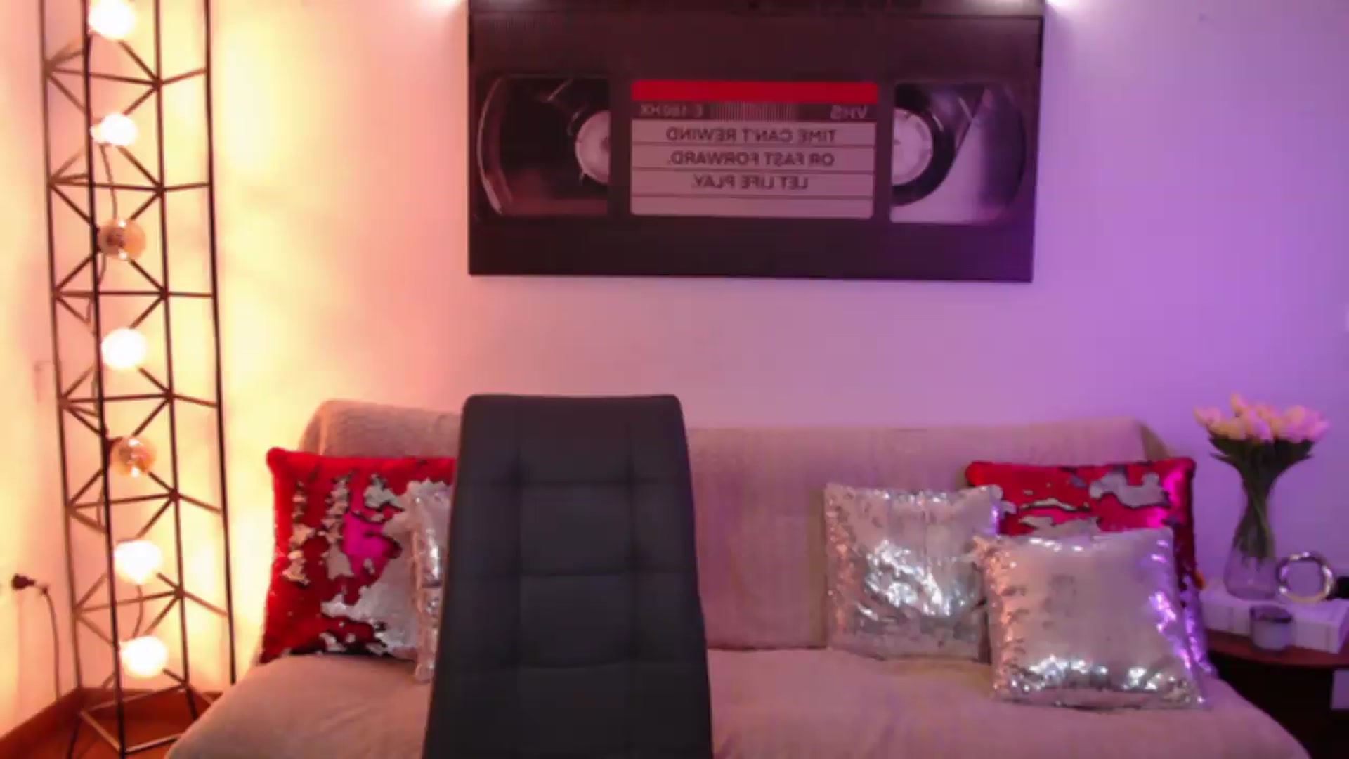 Gallery image thumbnail from Lally's myfreecams stream on, 07/20/2026, 23:35 image 17 of 20