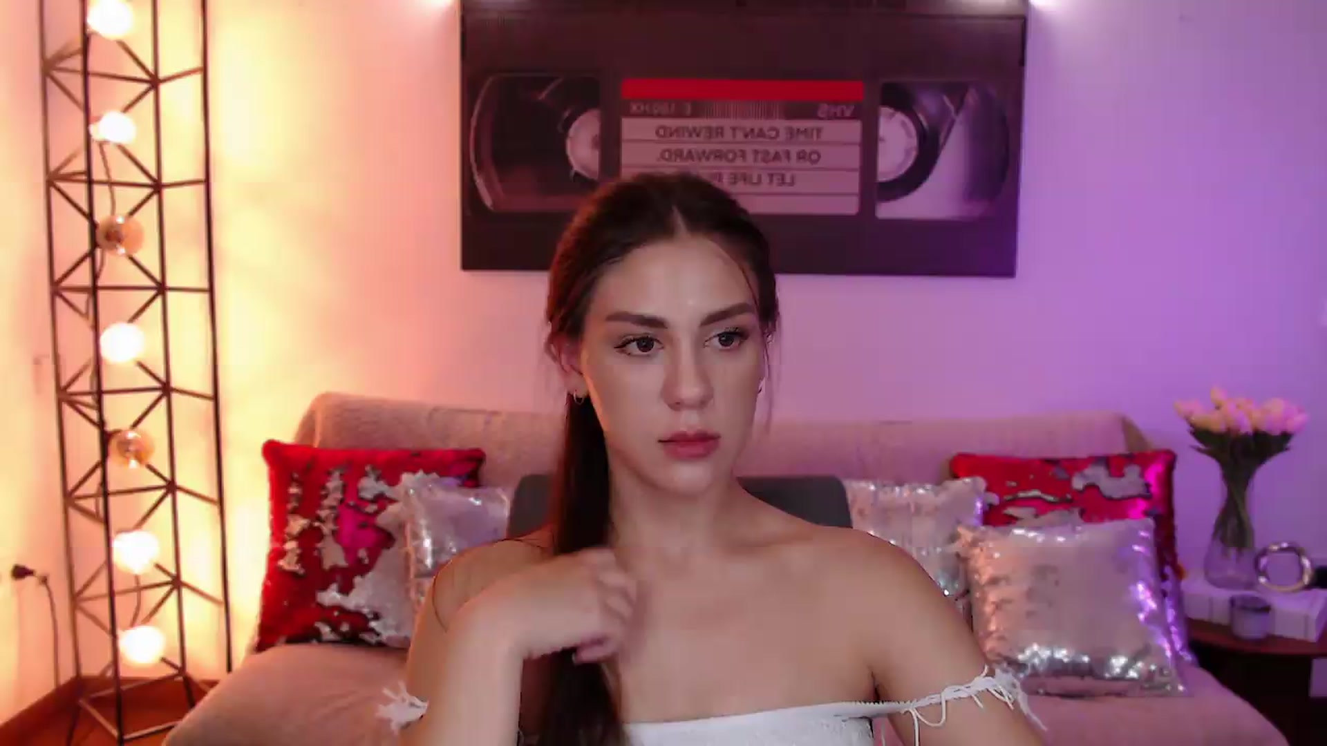 Gallery image thumbnail from Lally's myfreecams stream on, 07/21/2026, 24:16 image 8 of 20