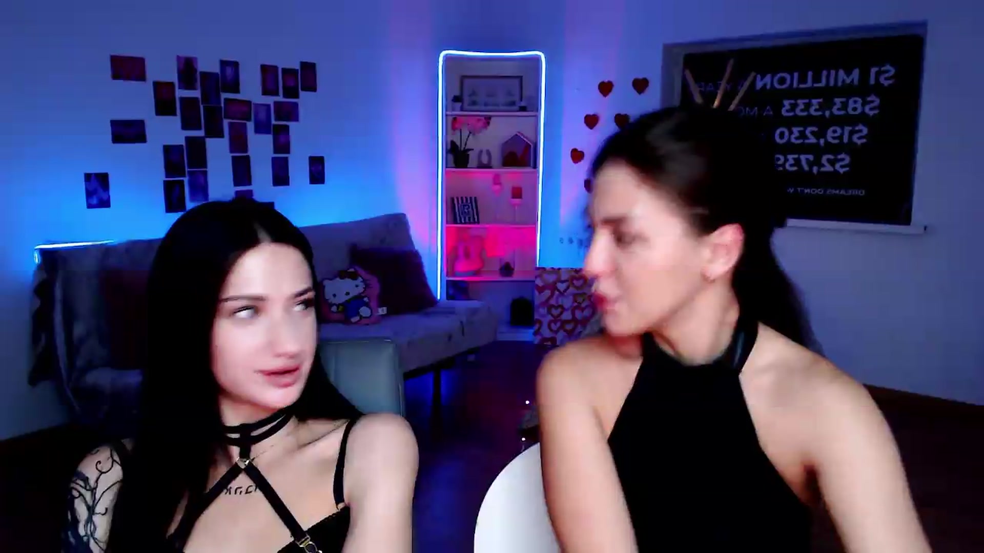 Gallery image thumbnail from Lally's myfreecams stream on, 07/23/2026, 02:30 image 18 of 20