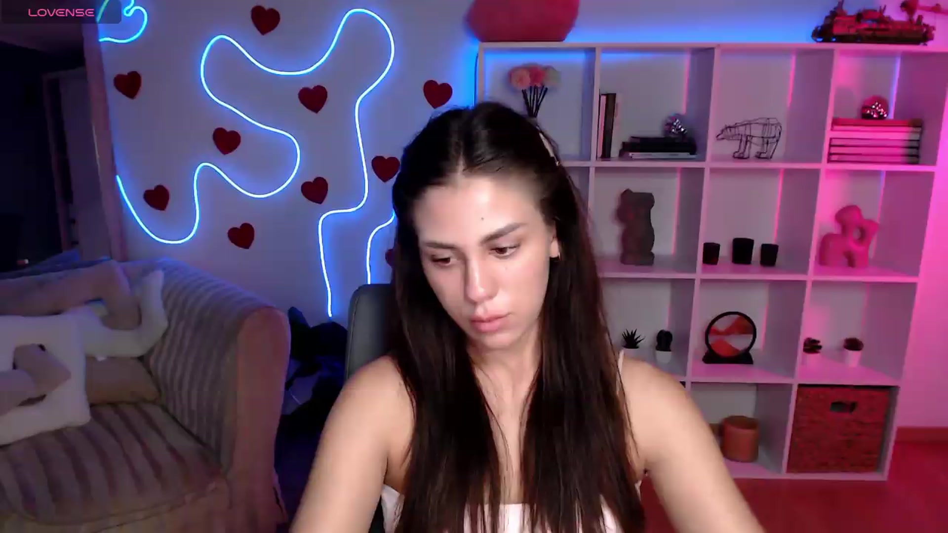 Gallery image thumbnail from Lally's myfreecams stream on, 08/05/2026, 02:12 image 18 of 20