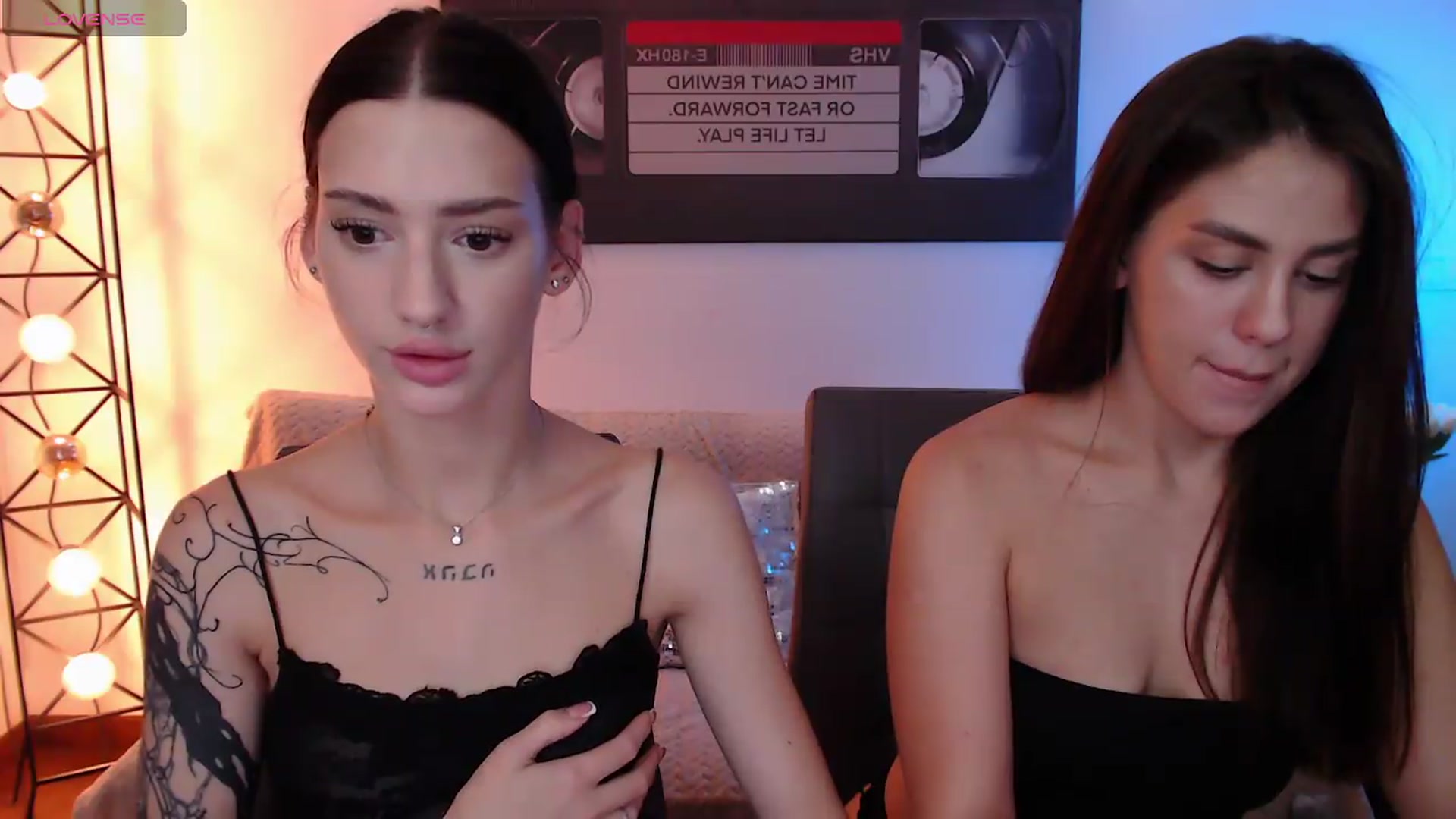 Gallery image thumbnail from Lally's myfreecams stream on, 08/06/2026, 23:50 image 15 of 20