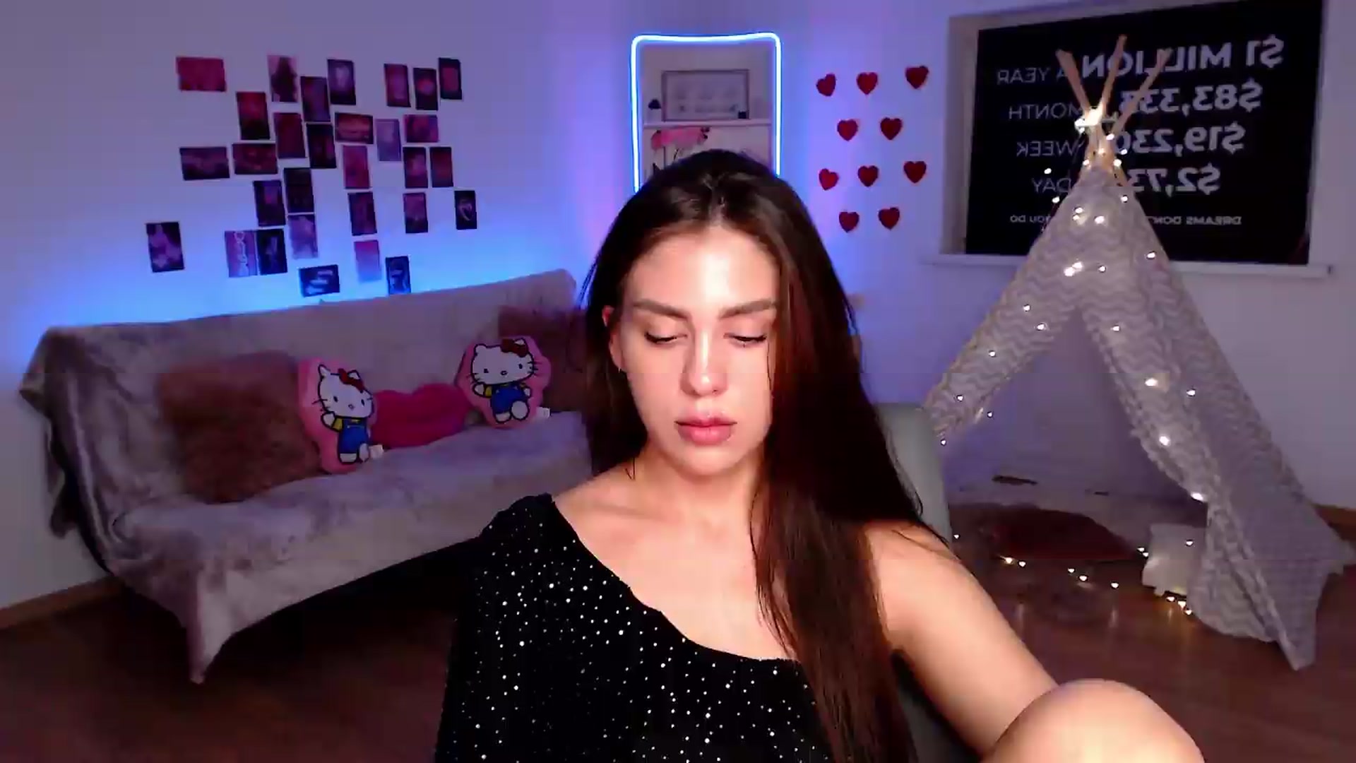 Gallery image thumbnail from Lally's myfreecams stream on, 08/13/2026, 02:05 image 6 of 20