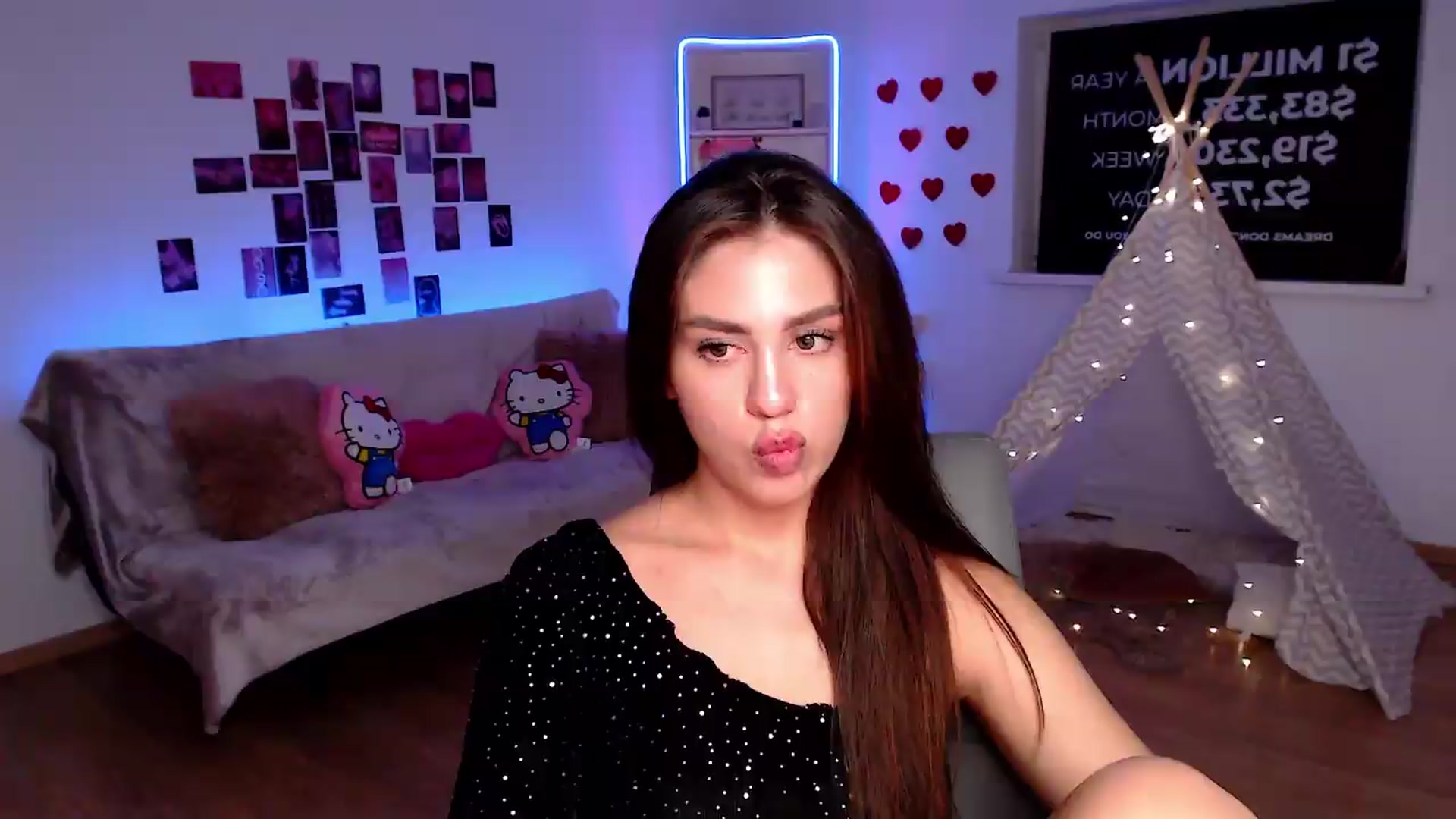 Gallery image thumbnail from Lally's myfreecams stream on, 08/13/2026, 02:05 image 5 of 20