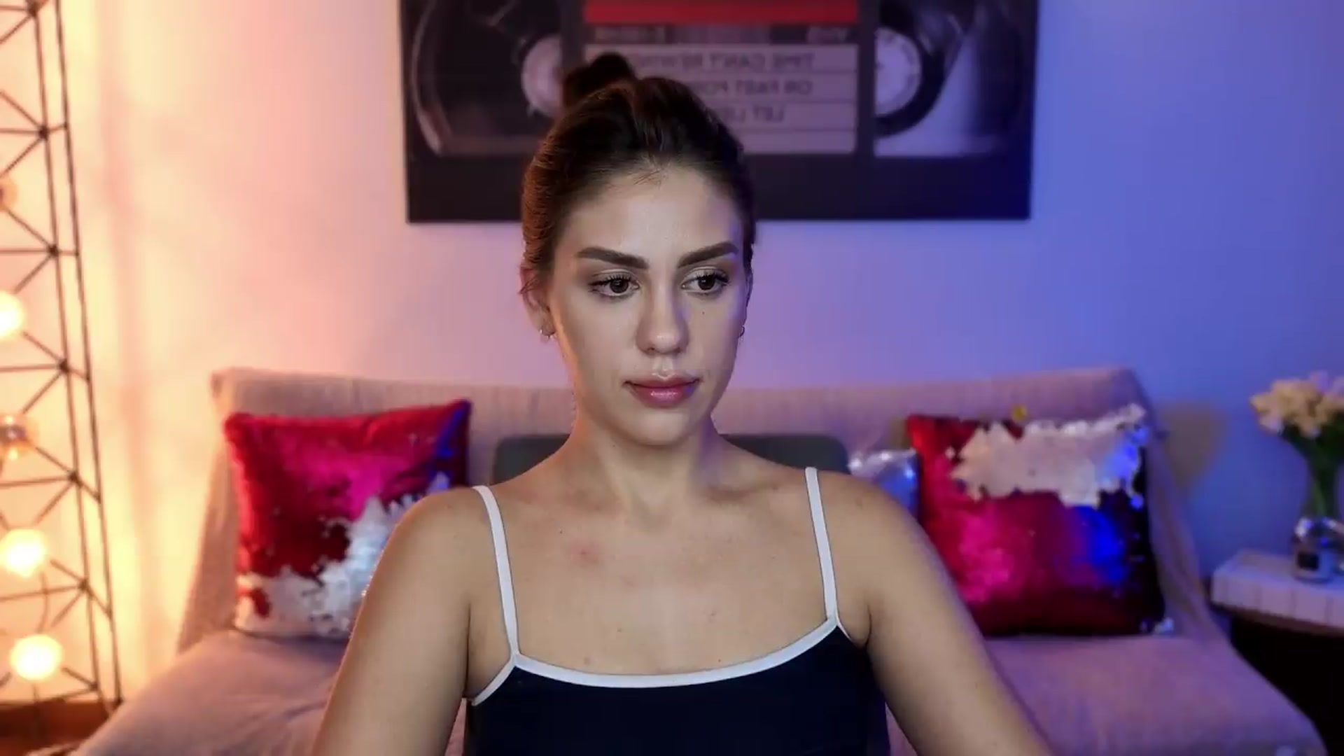 Gallery image thumbnail from Lally's myfreecams stream on, 08/31/2026, 02:32 image 19 of 20