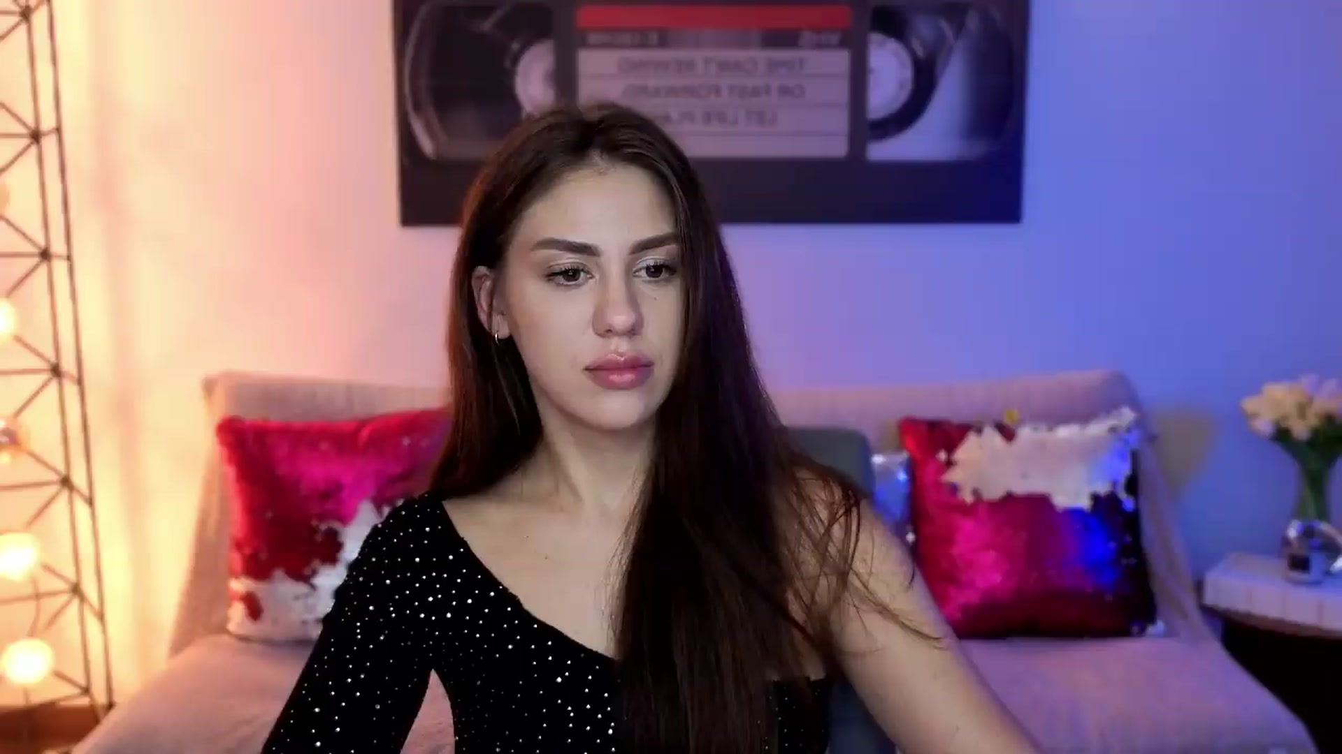 Gallery image thumbnail from Lally's myfreecams stream on, 08/31/2026, 02:32 image 1 of 20
