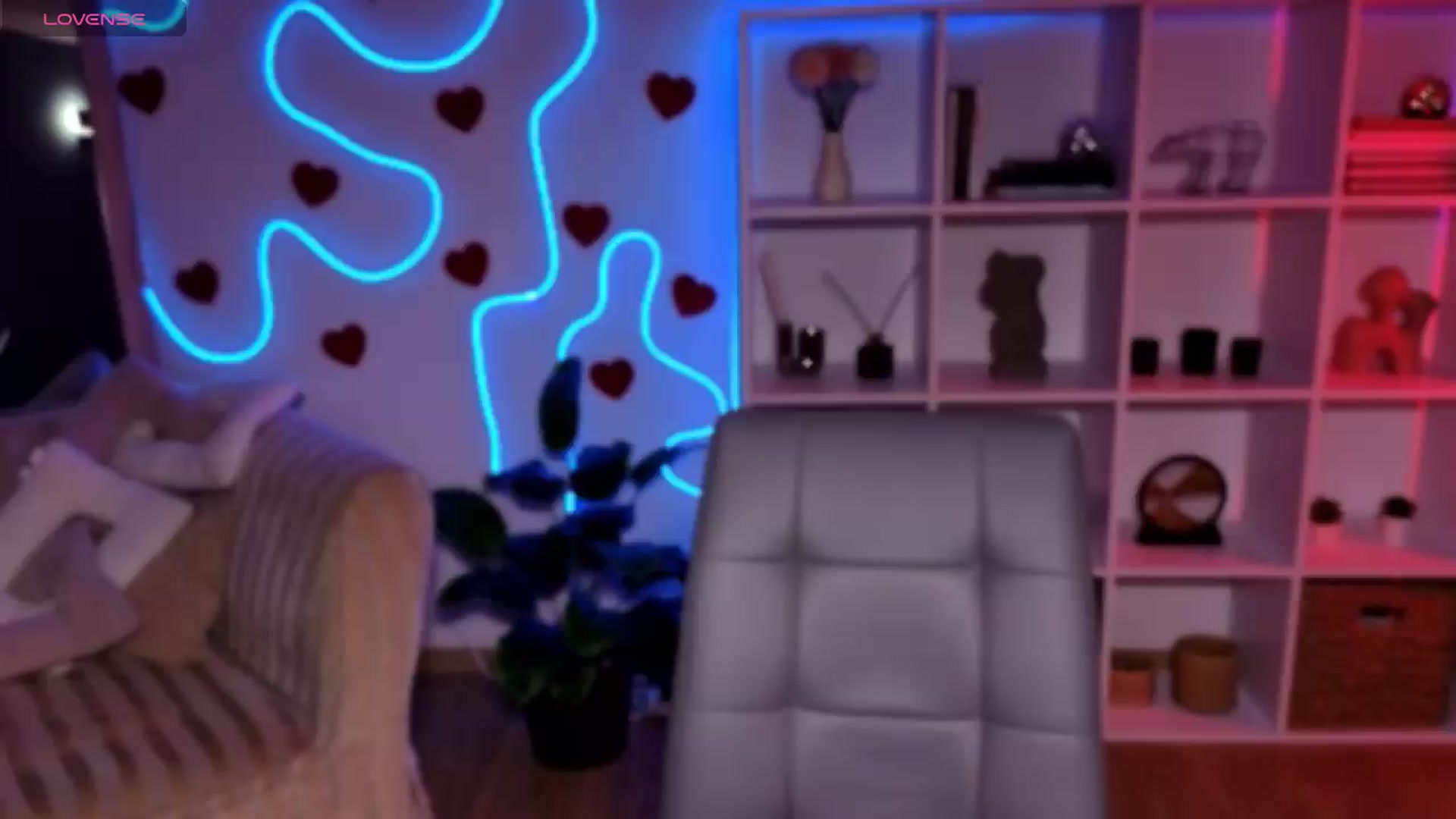 Gallery image thumbnail from Lally's myfreecams stream on, 09/04/2026, 10:33 image 19 of 20