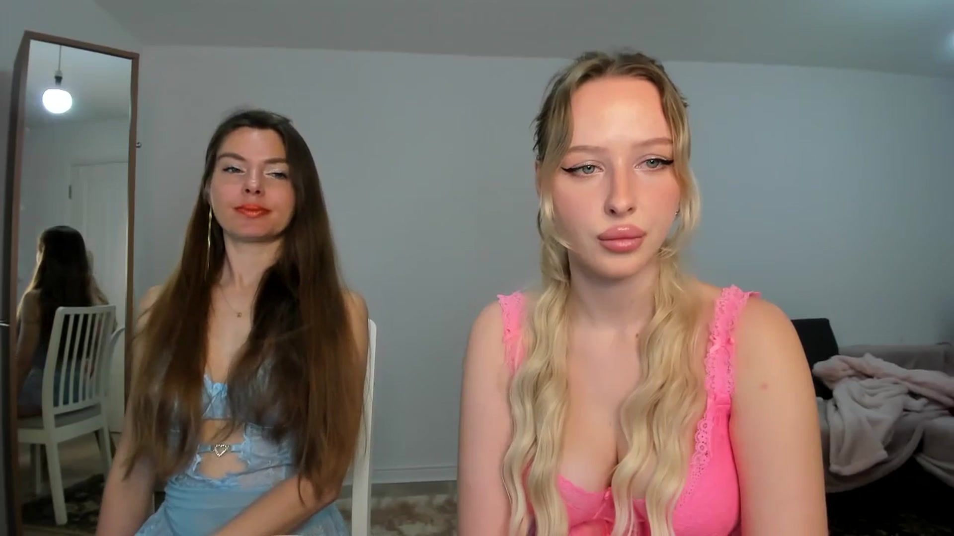 Gallery image thumbnail from Lamantina's myfreecams stream on, 04/28/2024, 24:58 image 2 of 20