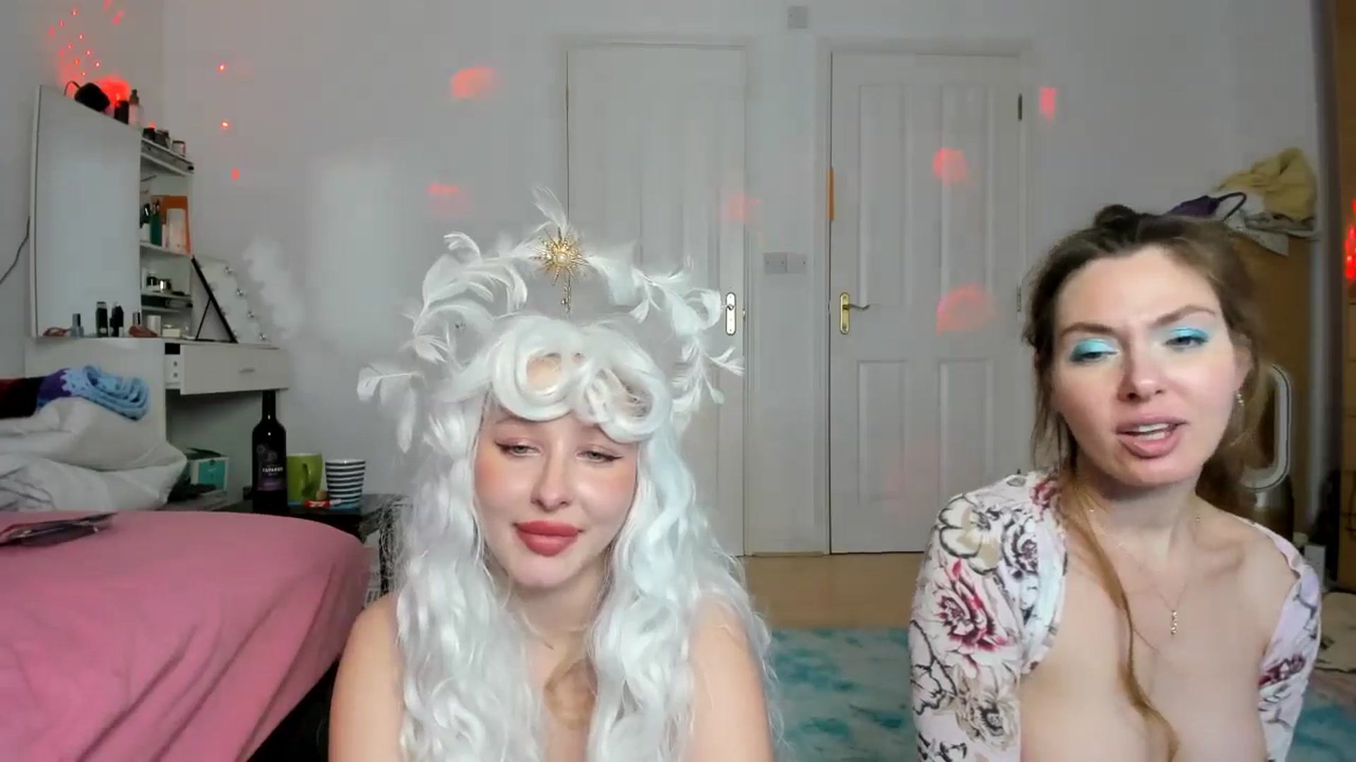 Gallery image thumbnail from Lamantina's myfreecams stream on, 01/01/2025, 10:32 image 10 of 20