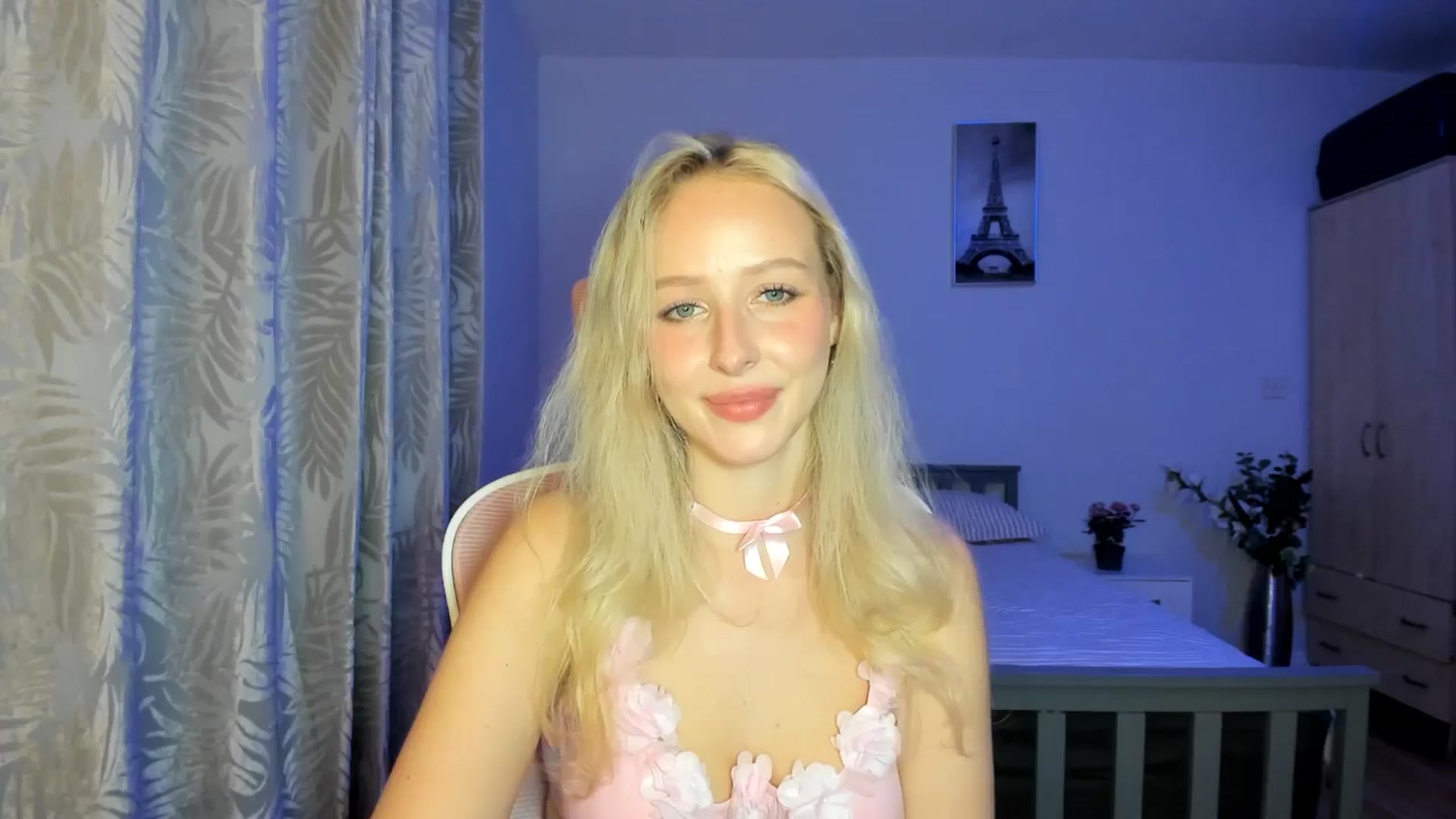 Gallery image thumbnail from Lamantina's myfreecams stream on, 09/01/2025, 01:23 image 8 of 20