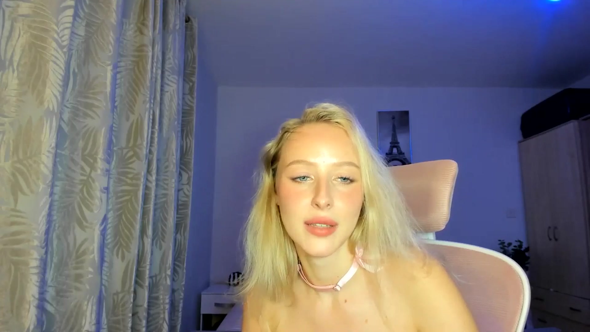 Gallery image thumbnail from Lamantina's myfreecams stream on, 09/01/2025, 02:26 image 15 of 20