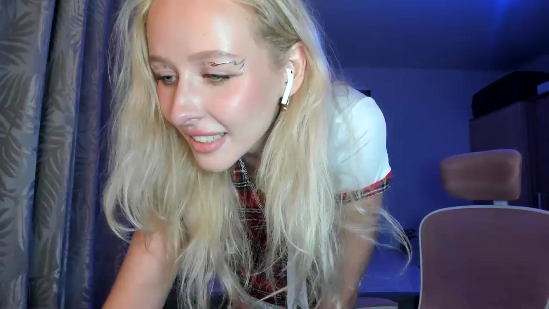 Gallery image thumbnail from Lamantina's myfreecams stream on, 09/02/2025, 24:40 image 20 of 20