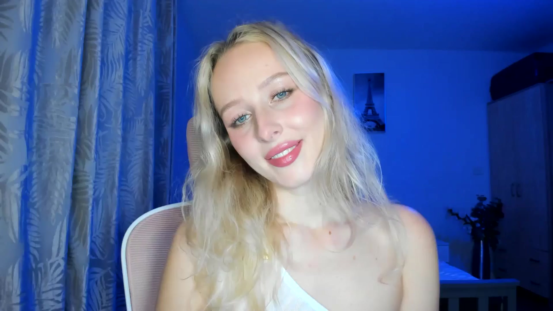 Gallery image thumbnail from Lamantina's myfreecams stream on, 09/04/2025, 23:57 image 1 of 20