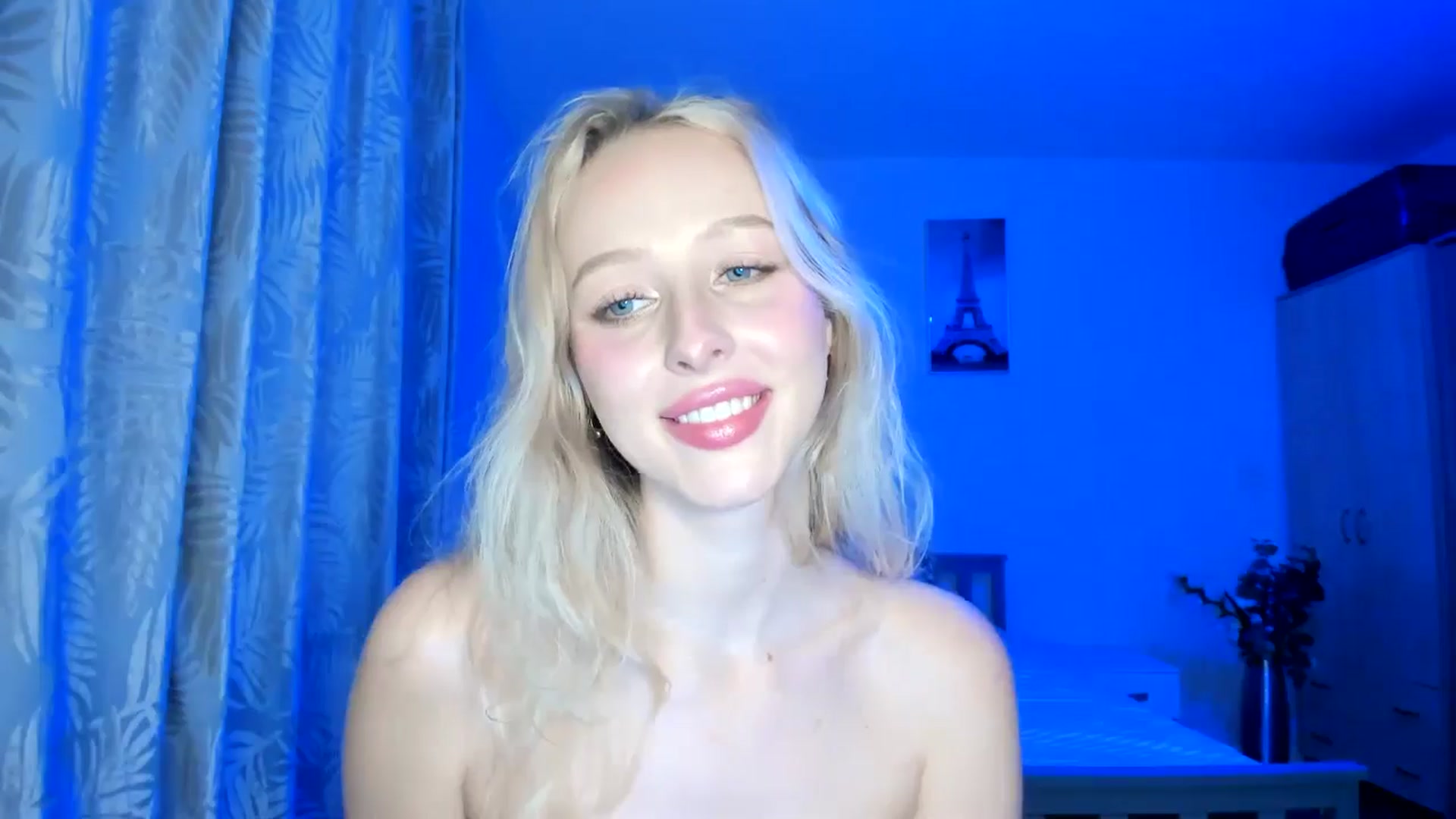 Gallery image thumbnail from Lamantina's myfreecams stream on, 09/05/2025, 01:14 image 18 of 20