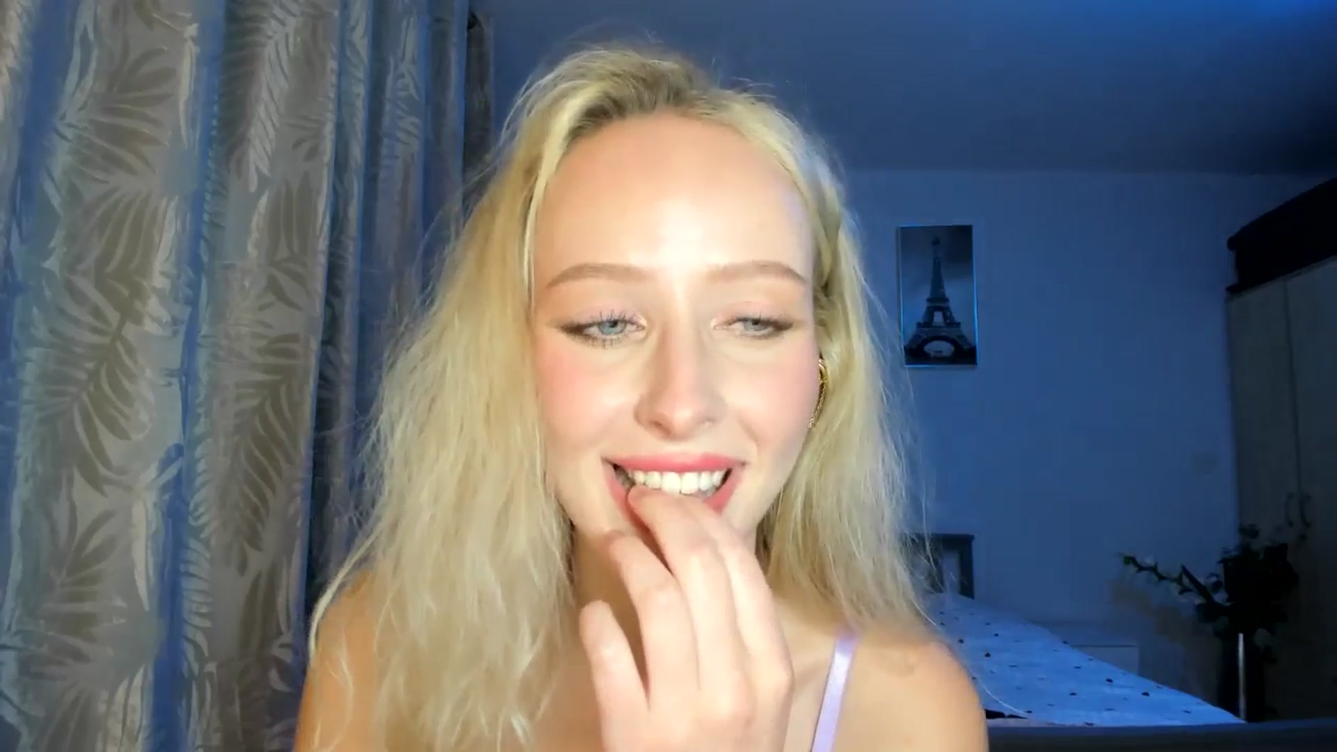 Gallery image thumbnail from Lamantina's myfreecams stream on, 09/15/2025, 23:40 image 20 of 20