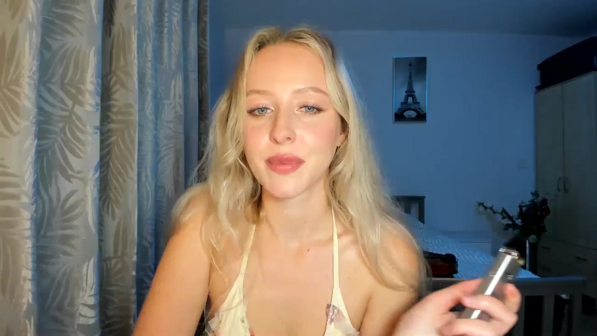 Gallery image thumbnail from Lamantina's myfreecams stream on, 10/05/2025, 02:12 image 19 of 20