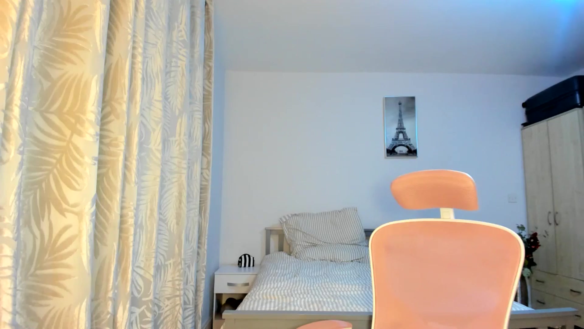 Gallery image thumbnail from Lamantina's myfreecams stream on, 10/09/2025, 01:35 image 13 of 20