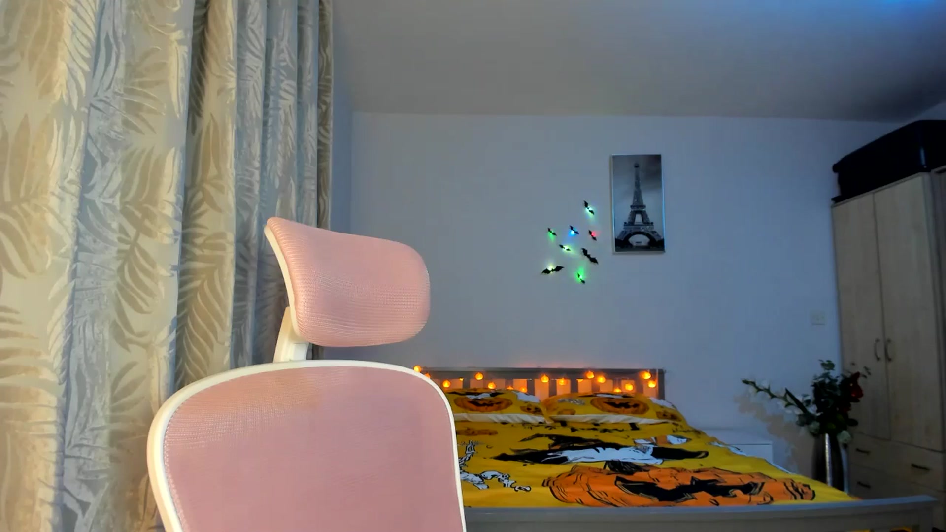 Gallery image thumbnail from Lamantina's myfreecams stream on, 10/10/2025, 22:36 image 13 of 20
