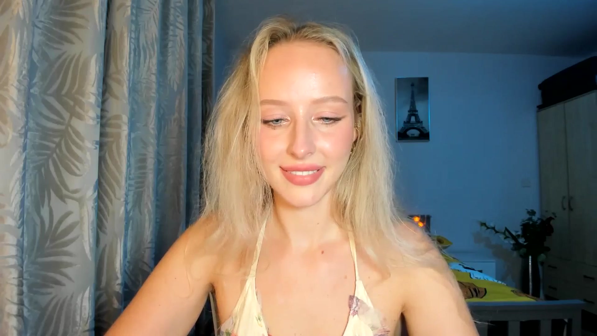 Gallery image thumbnail from Lamantina's myfreecams stream on, 10/12/2025, 02:48 image 19 of 20