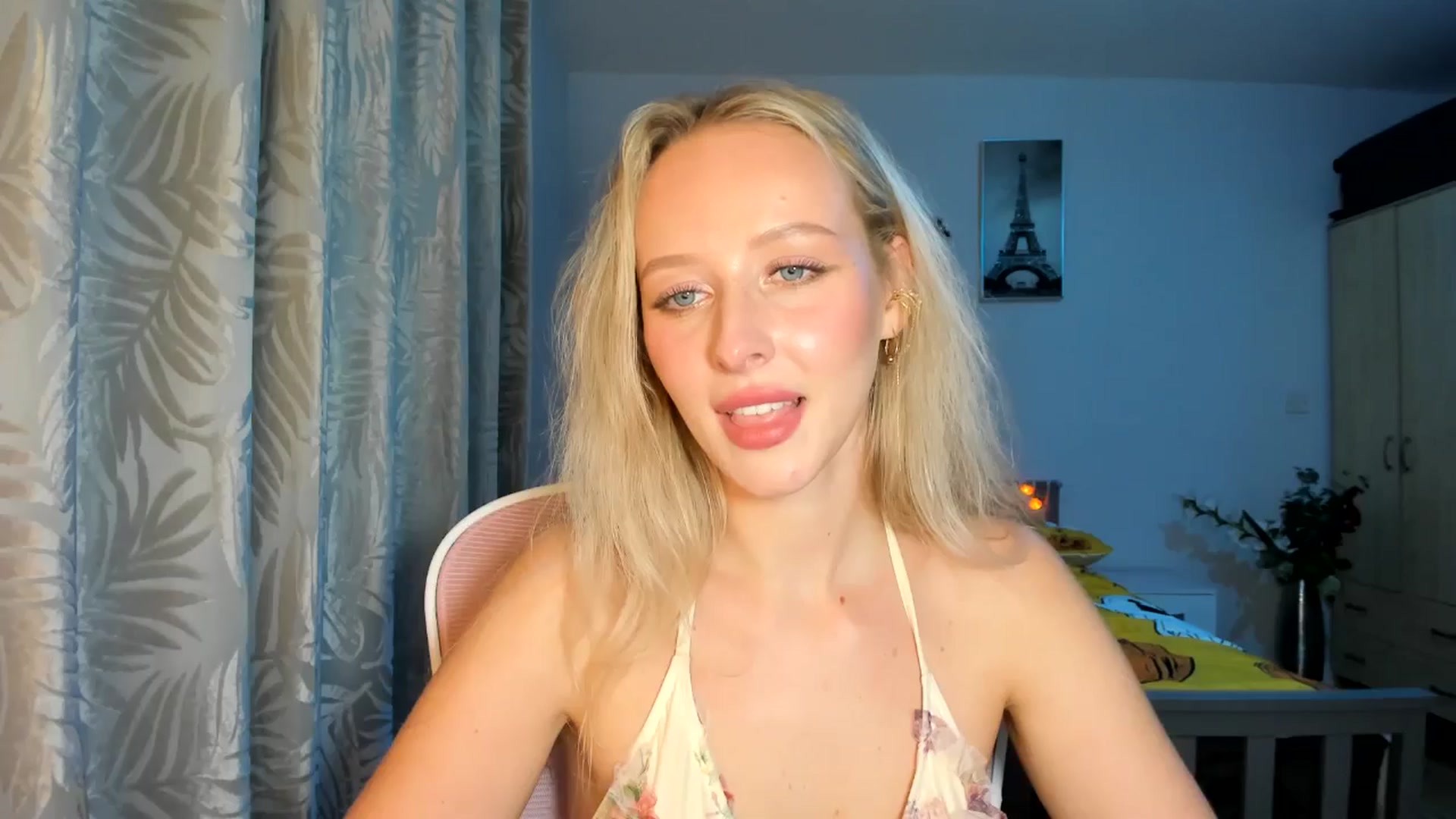 Gallery image thumbnail from Lamantina's myfreecams stream on, 10/12/2025, 02:48 image 5 of 20