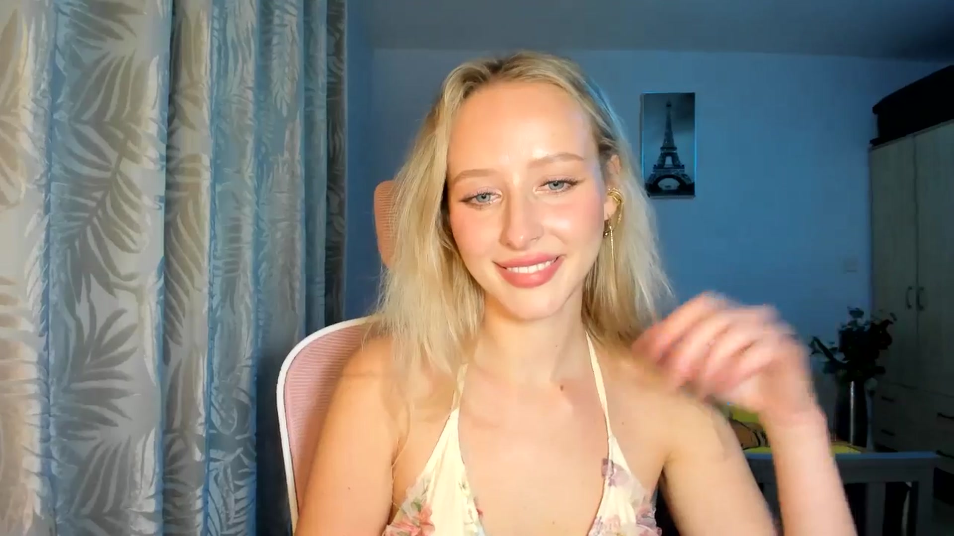 Gallery image thumbnail from Lamantina's myfreecams stream on, 10/12/2025, 02:48 image 4 of 20