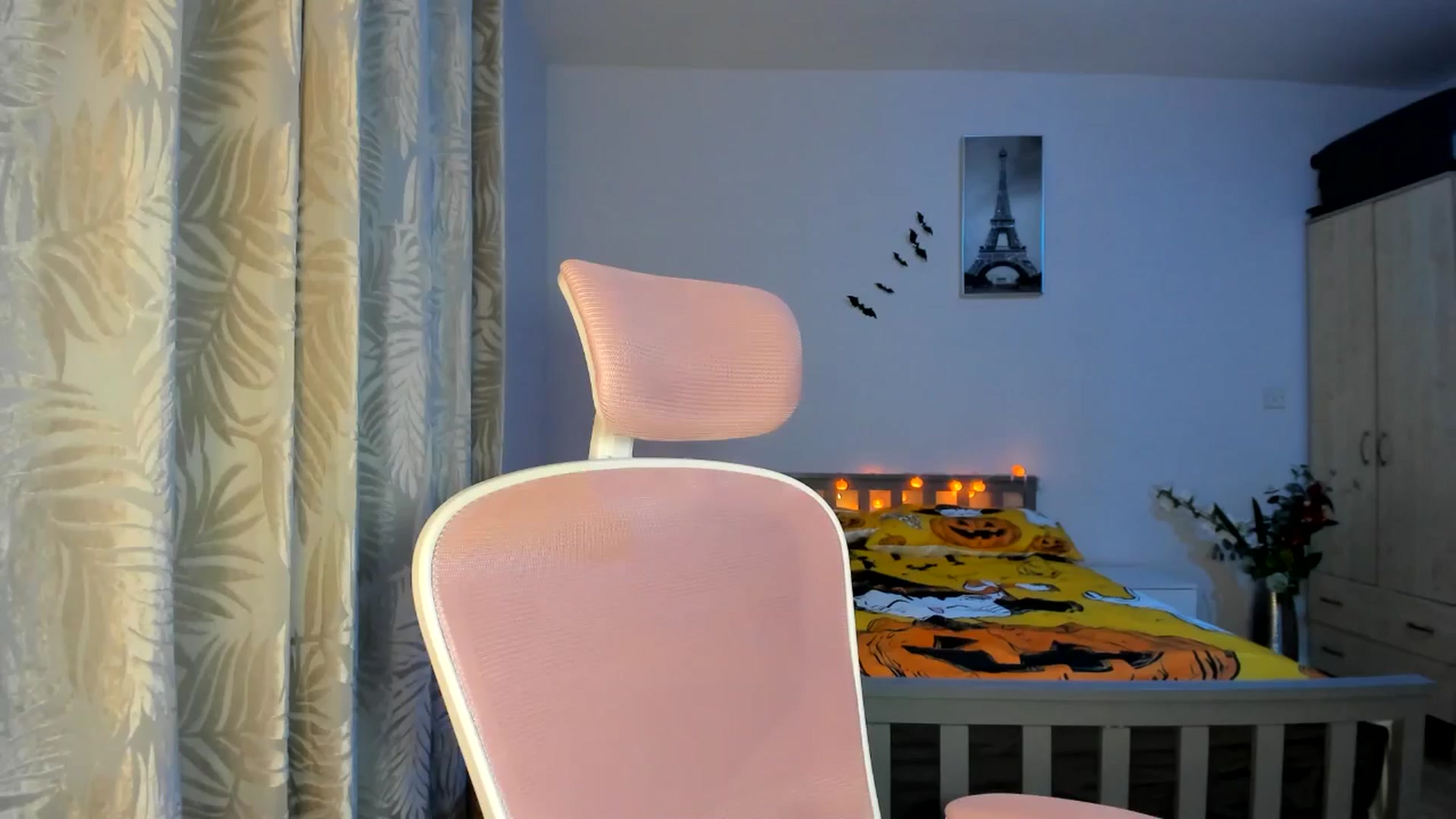 Gallery image thumbnail from Lamantina's myfreecams stream on, 10/16/2025, 03:45 image 2 of 20