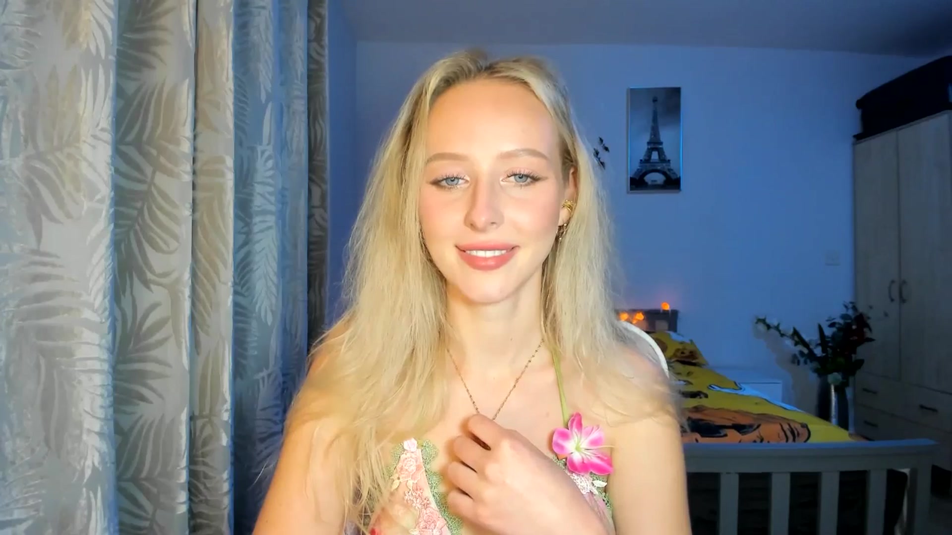 Gallery image thumbnail from Lamantina's myfreecams stream on, 10/16/2025, 03:45 image 5 of 20