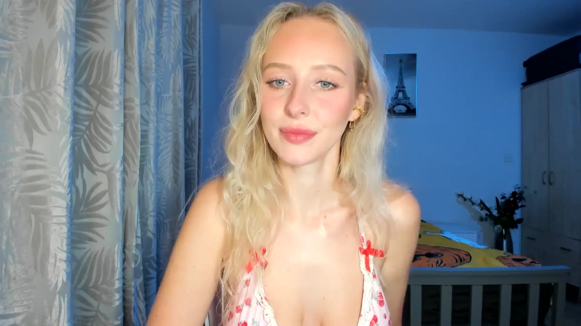 Gallery image thumbnail from Lamantina's myfreecams stream on, 10/19/2025, 22:14 image 7 of 20