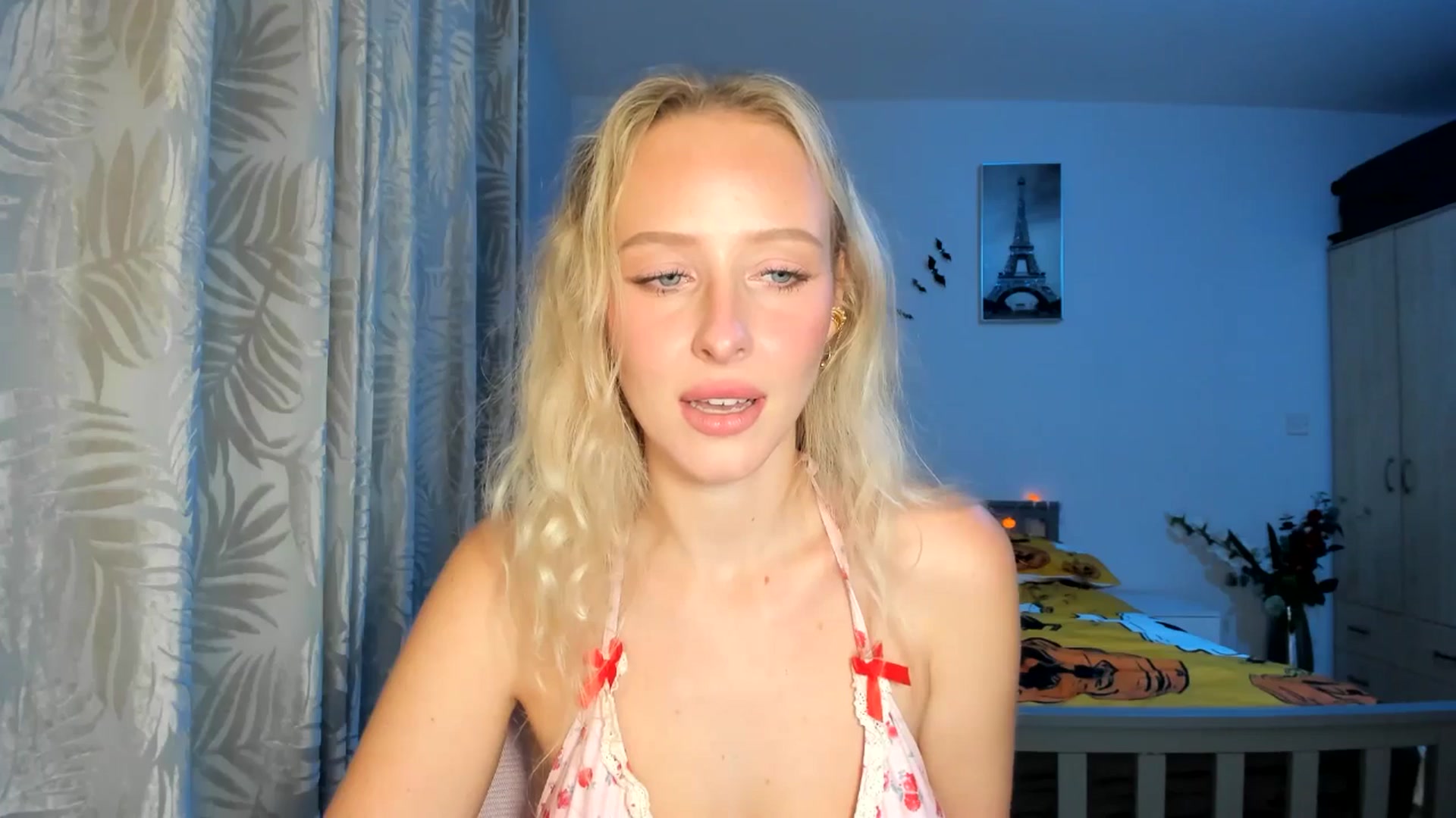 Gallery image thumbnail from Lamantina's myfreecams stream on, 10/20/2025, 01:27 image 17 of 20
