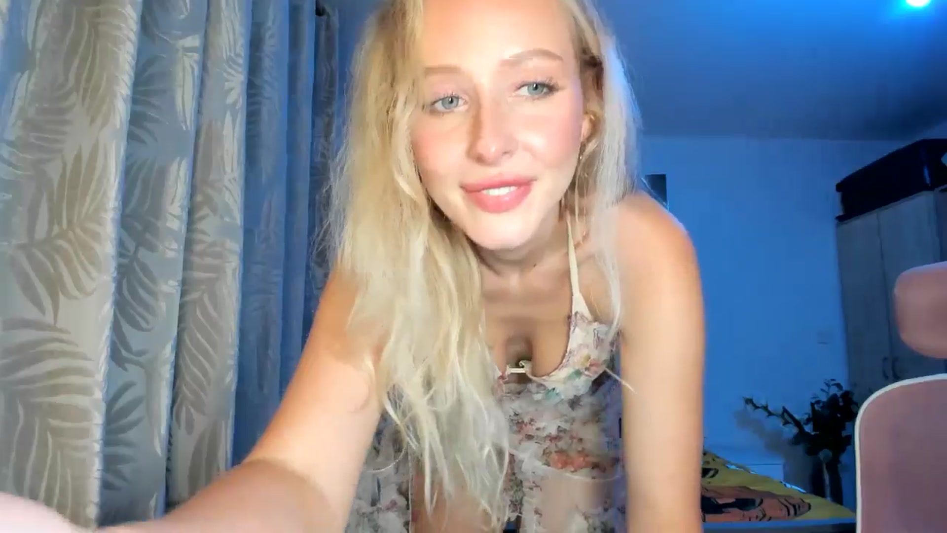 Gallery image thumbnail from Lamantina's myfreecams stream on, 10/21/2025, 23:13 image 20 of 20