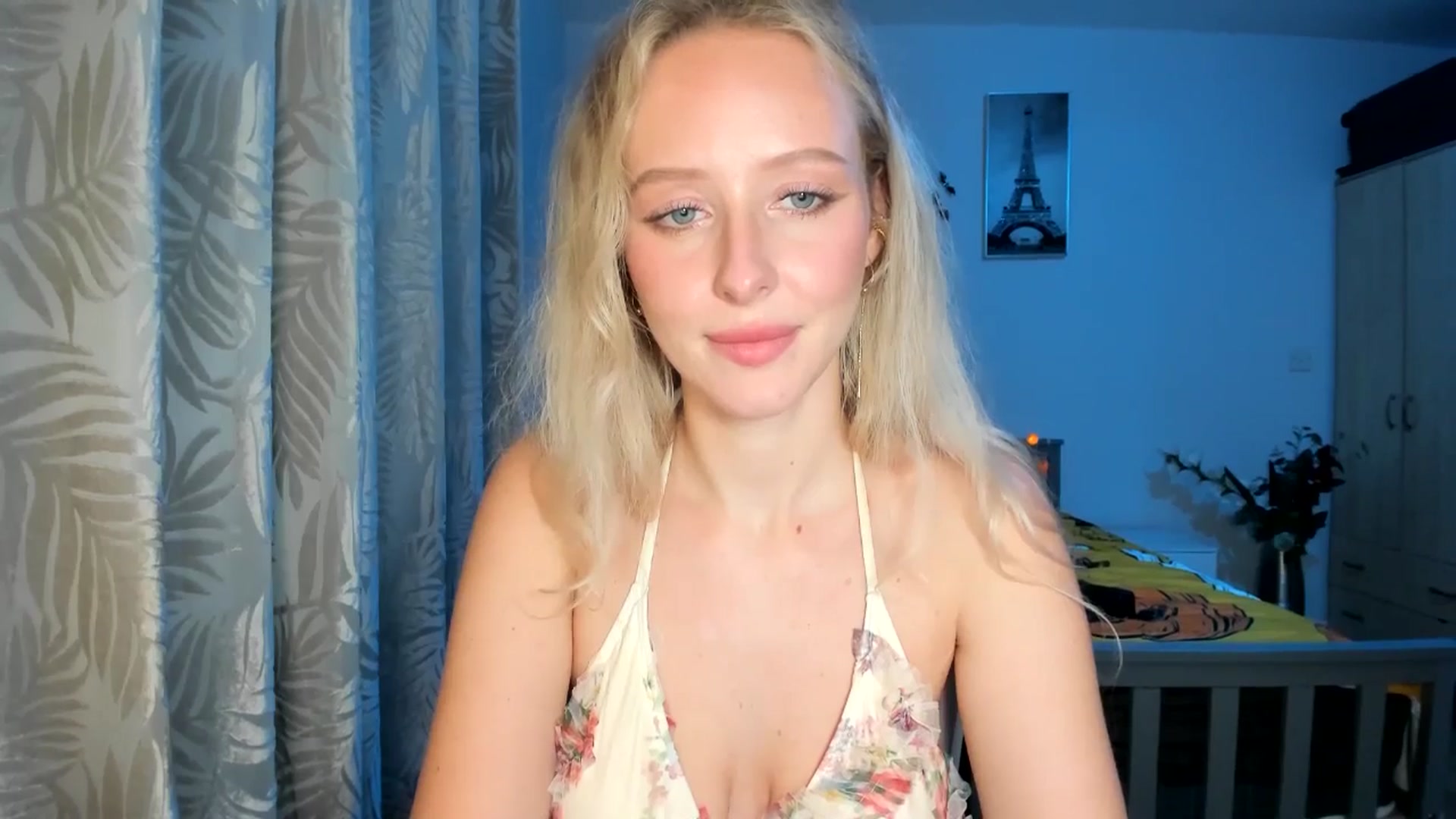 Gallery image thumbnail from Lamantina's myfreecams stream on, 10/22/2025, 03:01 image 18 of 20