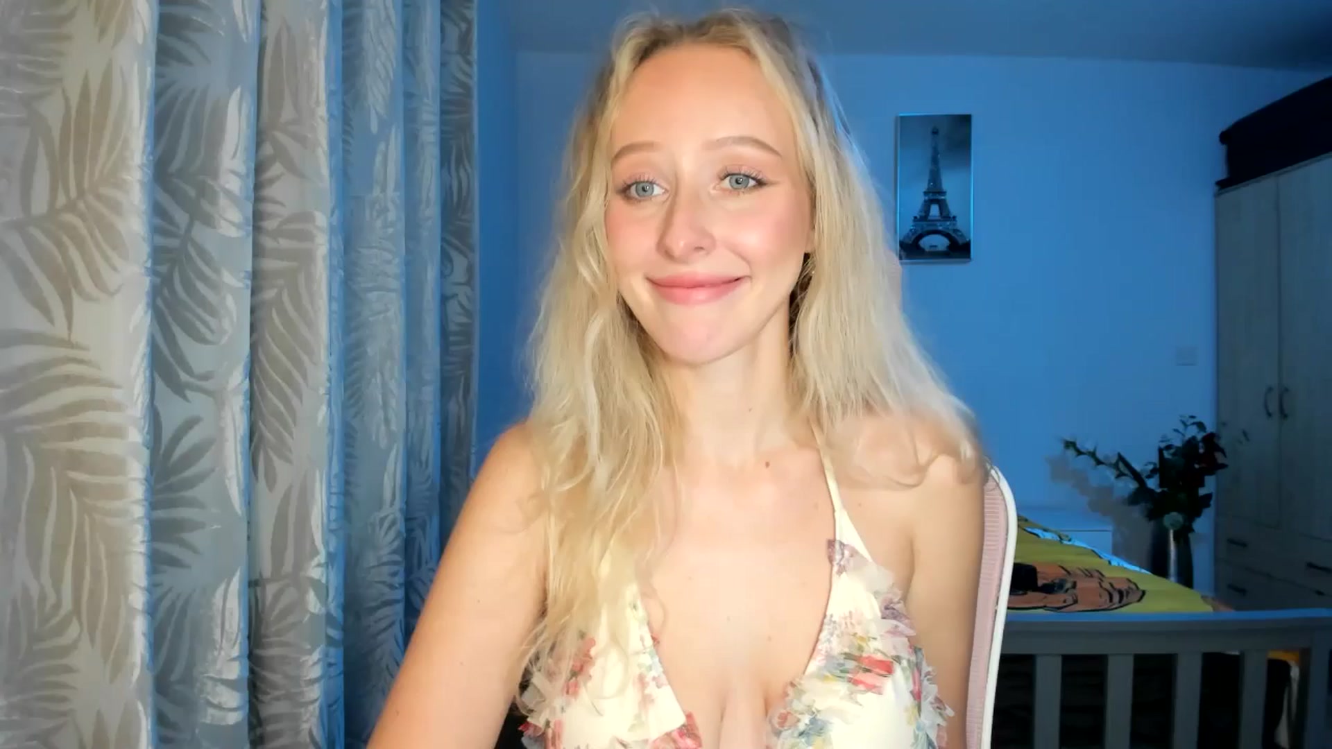 Gallery image thumbnail from Lamantina's myfreecams stream on, 10/22/2025, 03:01 image 8 of 20