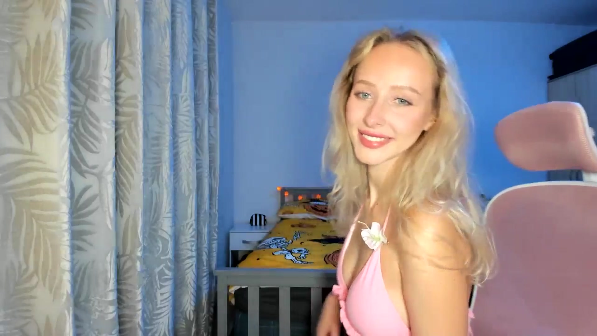 Gallery image thumbnail from Lamantina's myfreecams stream on, 10/23/2025, 02:15 image 2 of 20