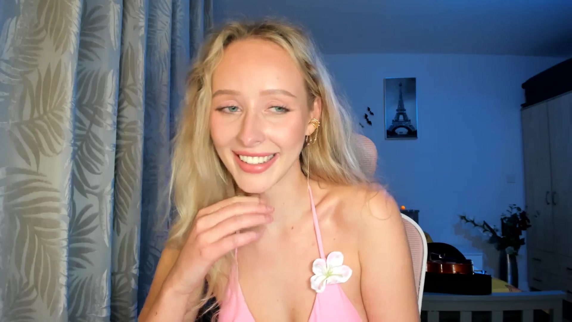 Gallery image thumbnail from Lamantina's myfreecams stream on, 10/23/2025, 02:15 image 20 of 20