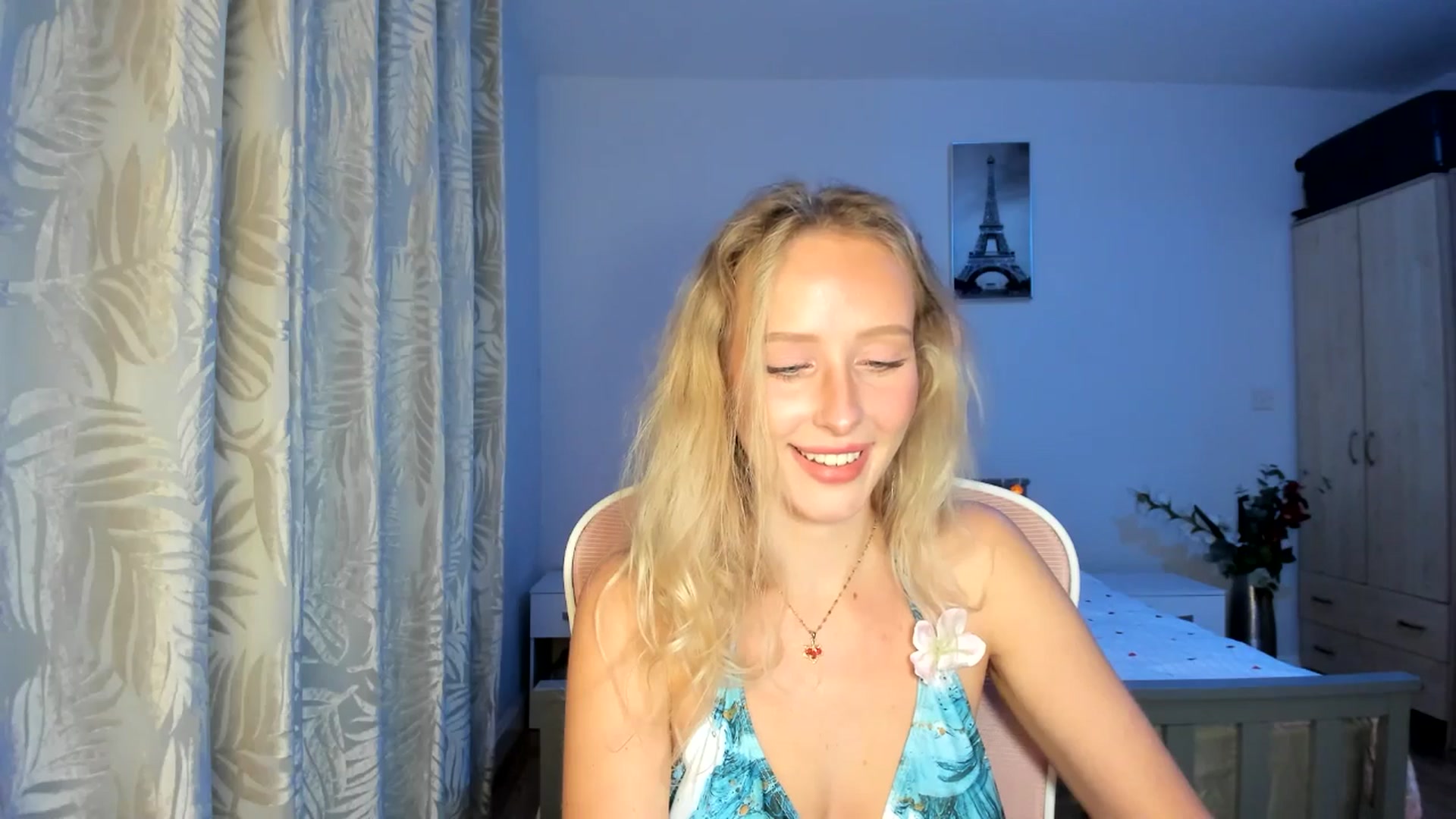 Gallery image thumbnail from Lamantina's myfreecams stream on, 10/25/2025, 01:22 image 3 of 20