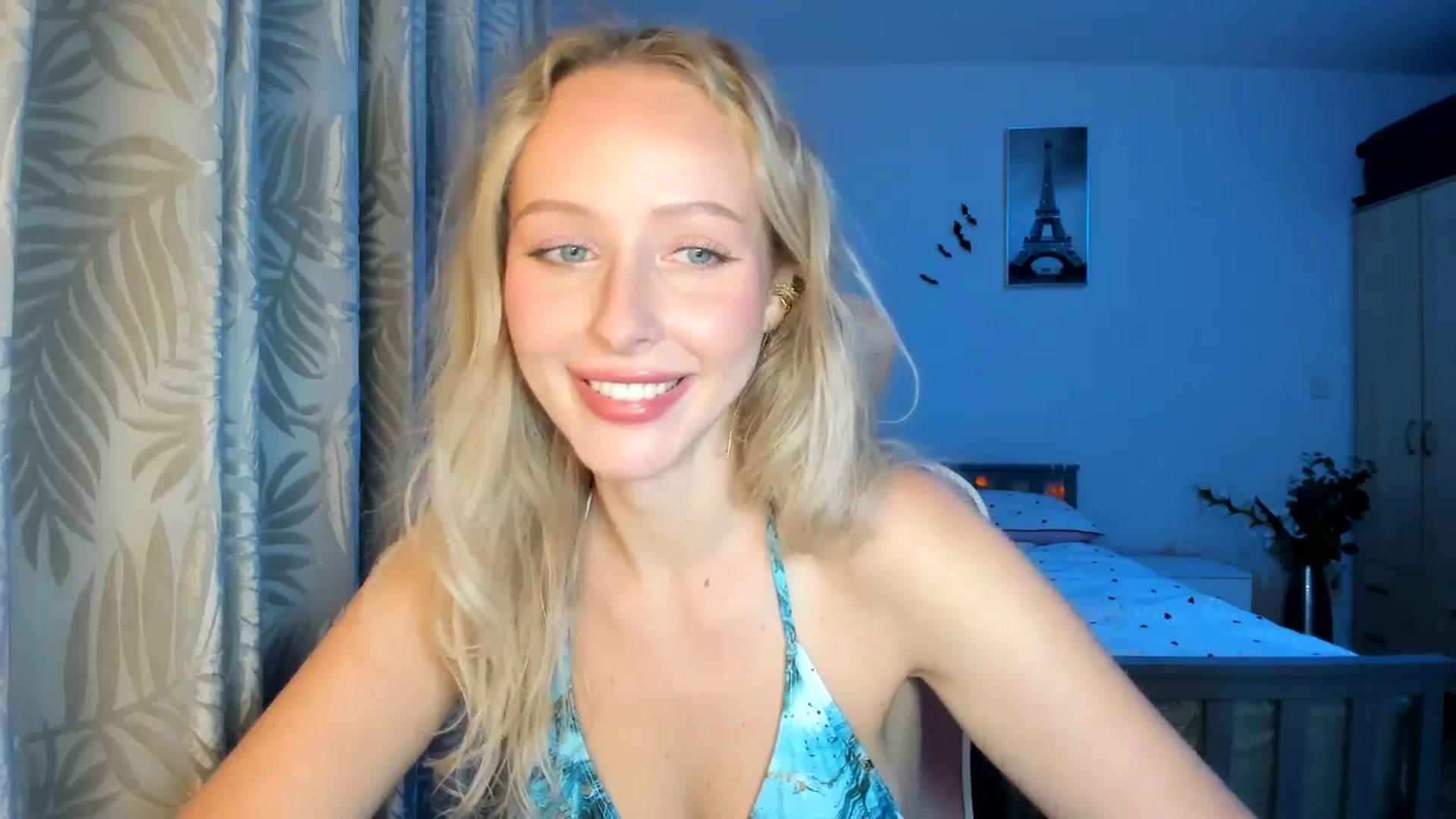 Gallery image thumbnail from Lamantina's myfreecams stream on, 11/02/2025, 24:00 image 13 of 20