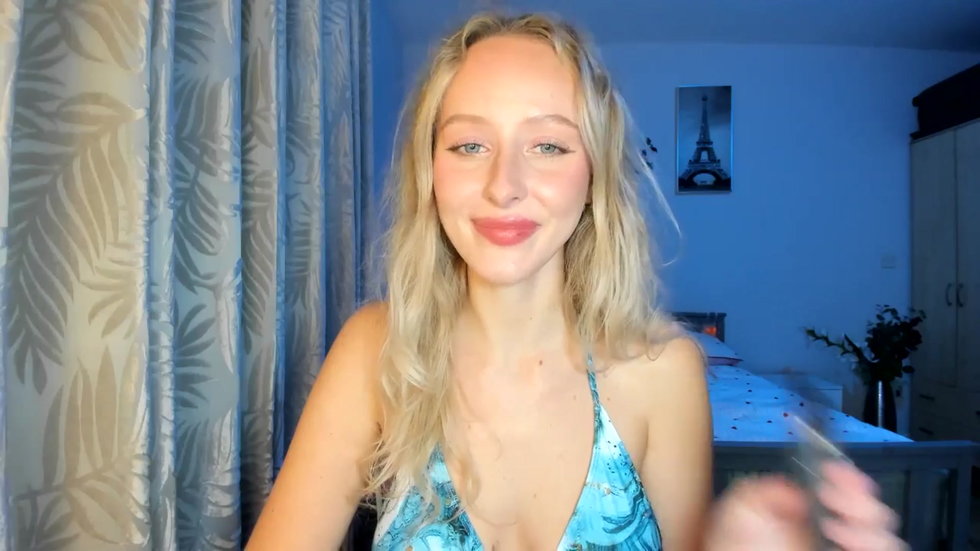 Gallery image thumbnail from Lamantina's myfreecams stream on, 11/02/2025, 24:00 image 20 of 20