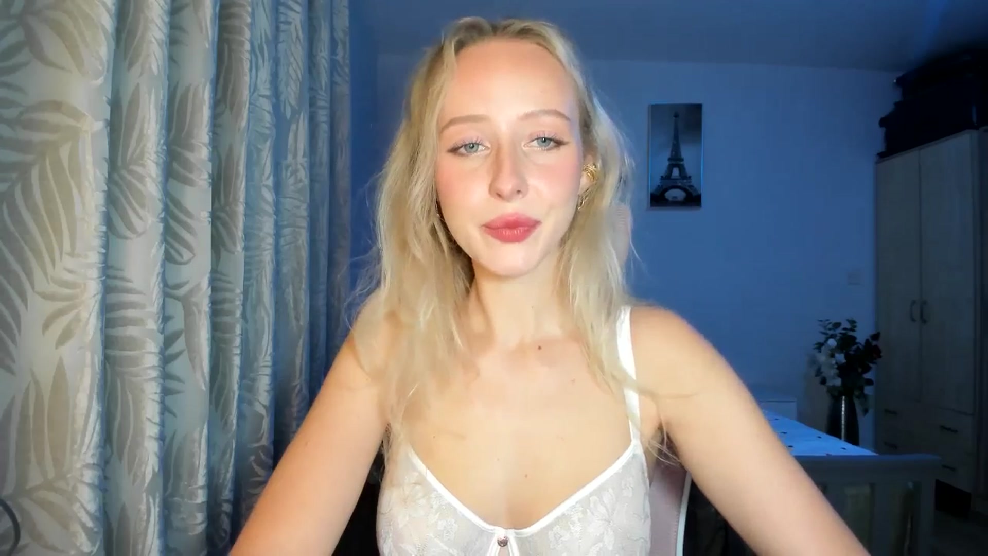 Gallery image thumbnail from Lamantina's myfreecams stream on, 11/16/2025, 23:47 image 20 of 20