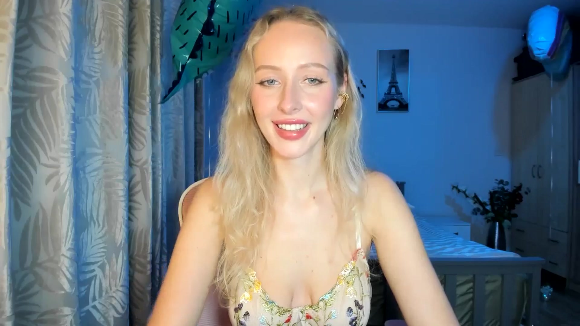 Gallery image thumbnail from Lamantina's myfreecams stream on, 12/09/2025, 02:38 image 19 of 20