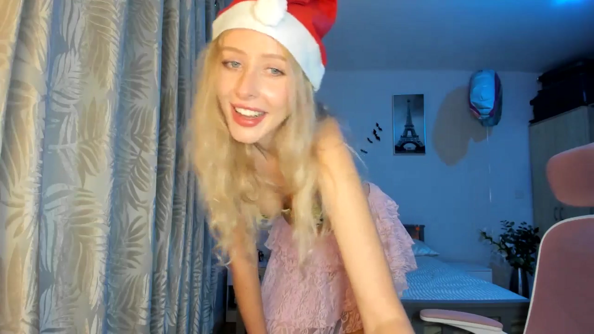 Gallery image thumbnail from Lamantina's myfreecams stream on, 12/21/2025, 01:54 image 14 of 20