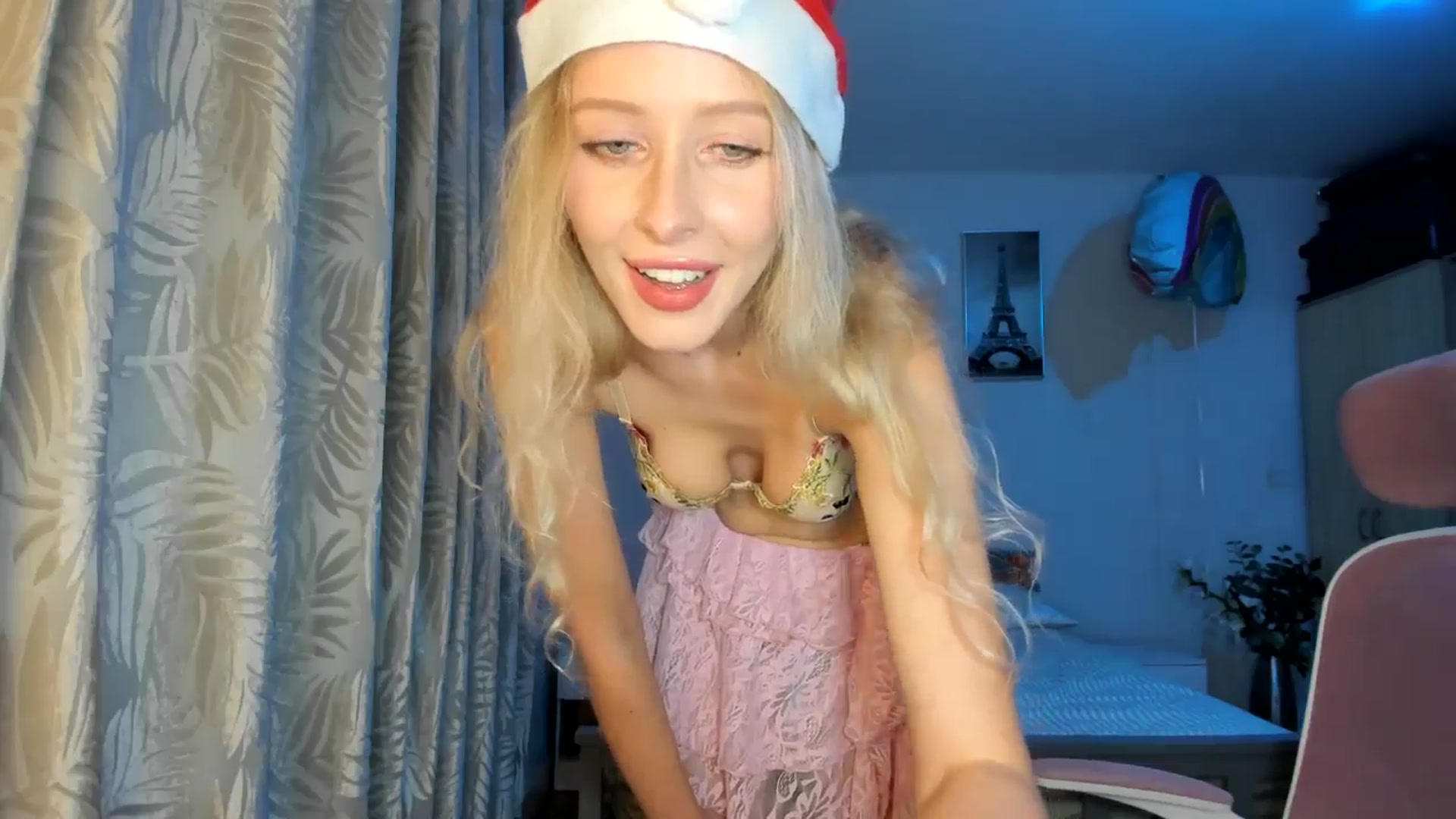 Gallery image thumbnail from Lamantina's myfreecams stream on, 12/21/2025, 01:54 image 13 of 20