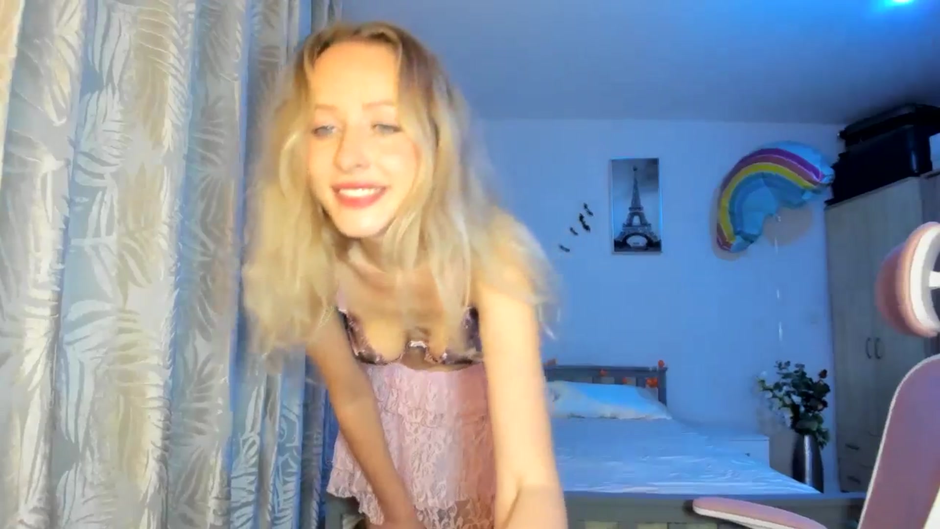 Gallery image thumbnail from Lamantina's myfreecams stream on, 12/25/2025, 02:39 image 2 of 20