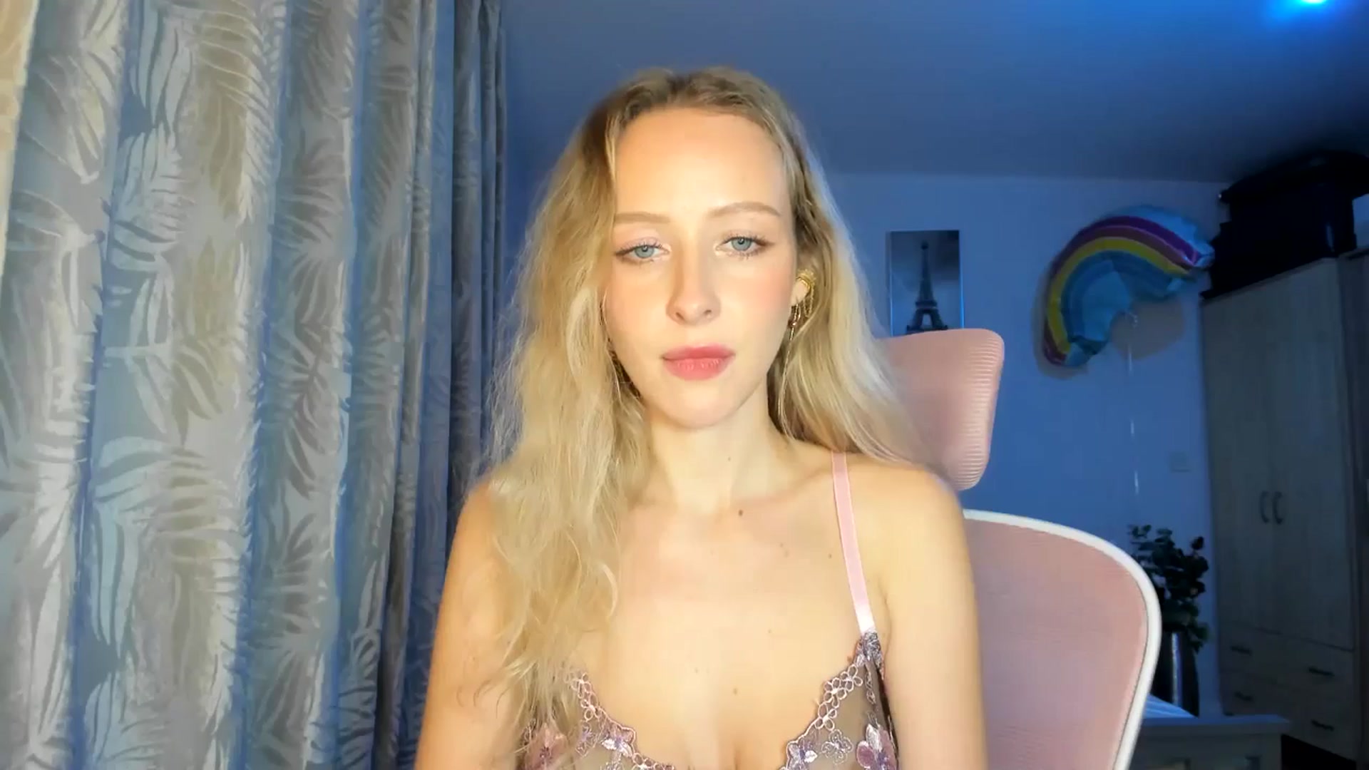 Gallery image thumbnail from Lamantina's myfreecams stream on, 12/25/2025, 02:39 image 12 of 20