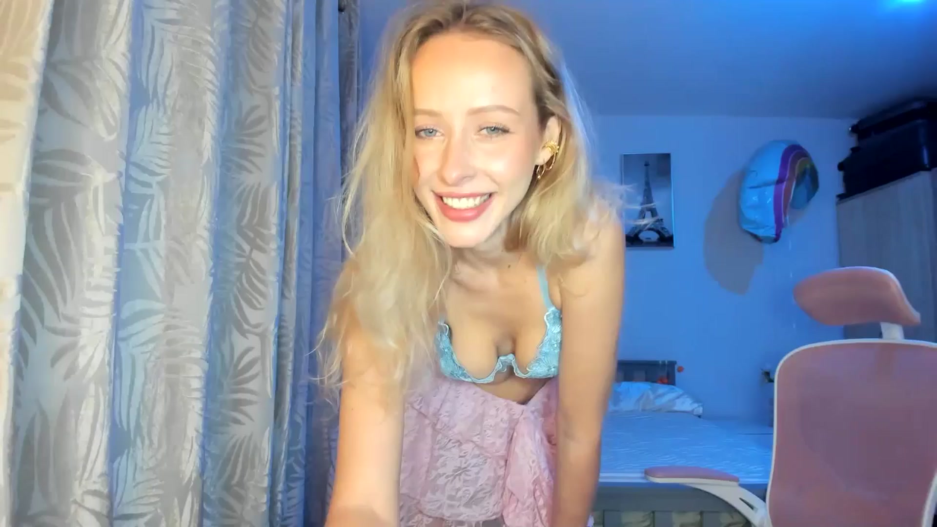 Gallery image thumbnail from Lamantina's myfreecams stream on, 12/27/2025, 02:27 image 1 of 20