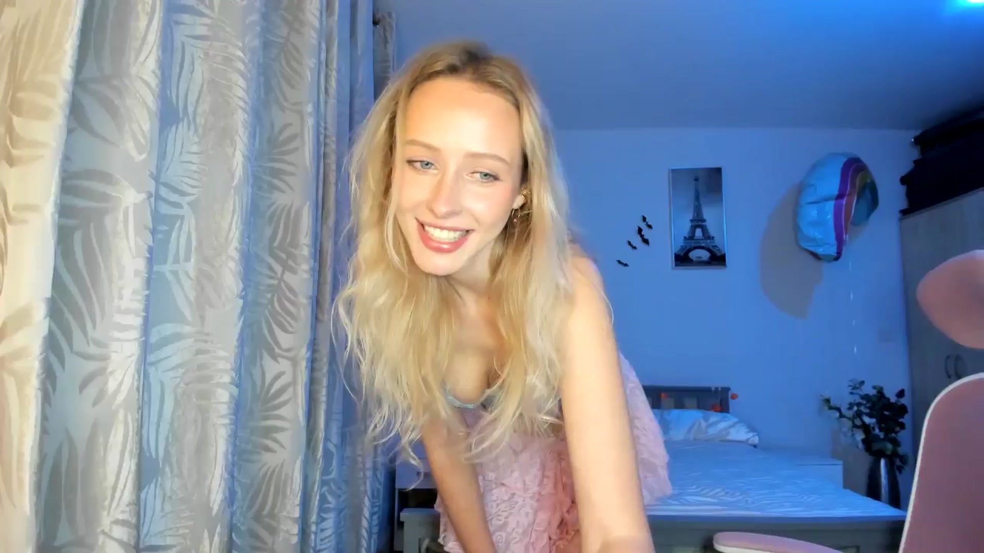 Gallery image thumbnail from Lamantina's myfreecams stream on, 12/27/2025, 04:55 image 1 of 20