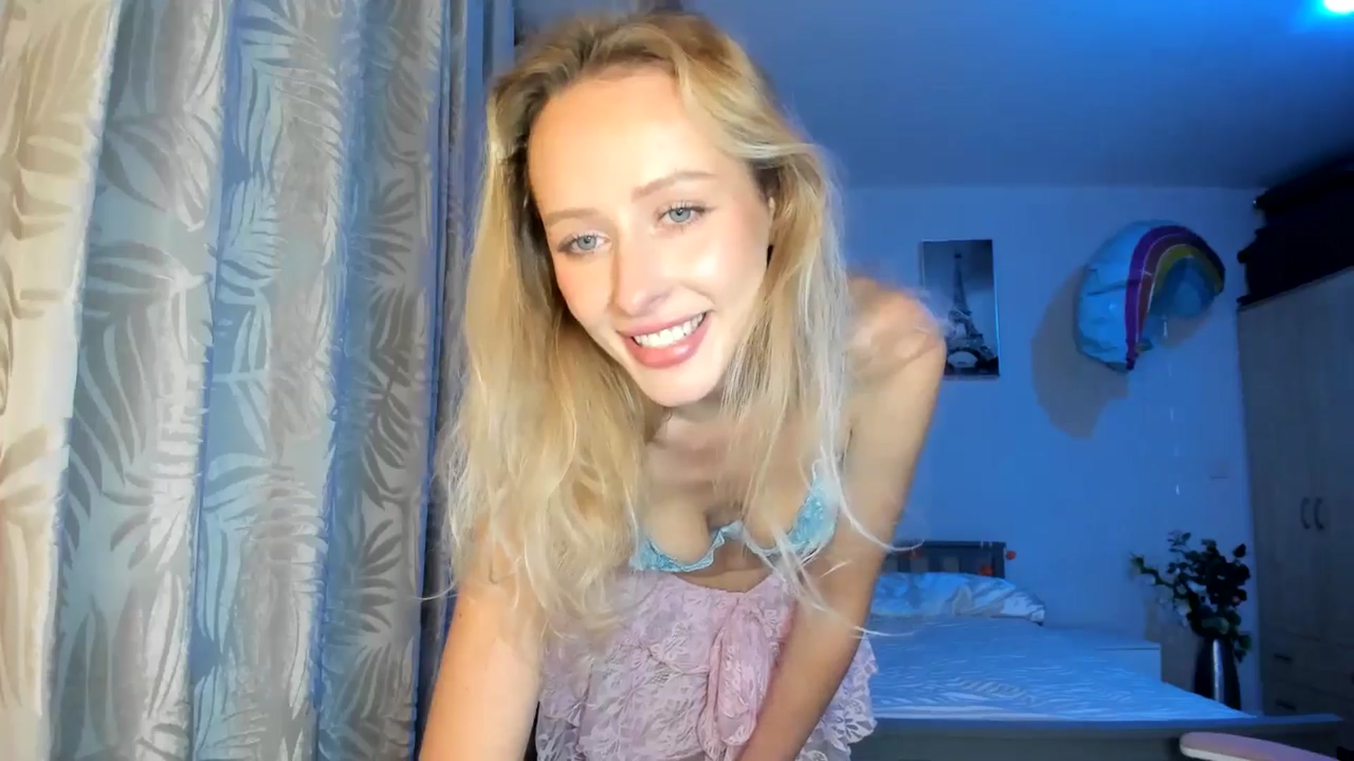 Gallery image thumbnail from Lamantina's myfreecams stream on, 12/27/2025, 04:55 image 14 of 20