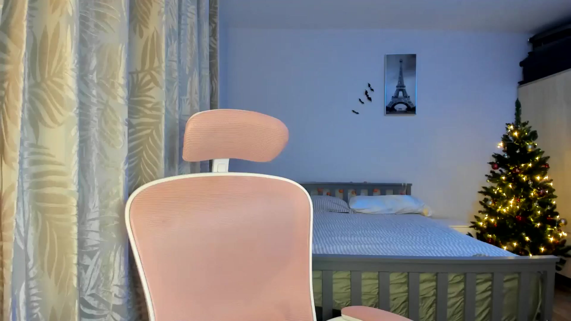 Gallery image thumbnail from Lamantina's myfreecams stream on, 12/30/2025, 23:50 image 1 of 20