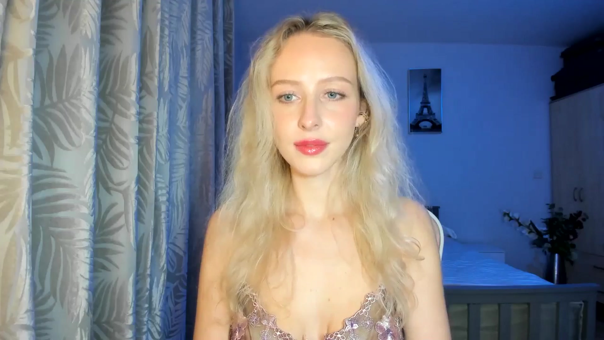 Gallery image thumbnail from Lamantina's myfreecams stream on, 01/21/2026, 02:11 image 3 of 20