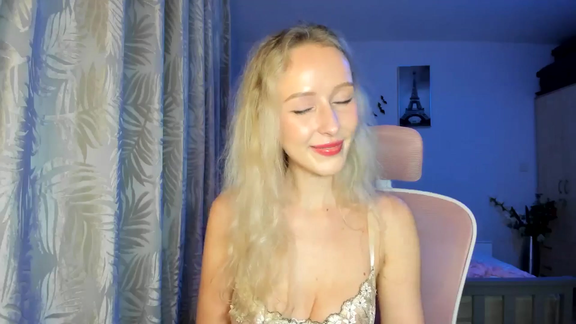 Gallery image thumbnail from Lamantina's myfreecams stream on, 01/22/2026, 02:42 image 6 of 20